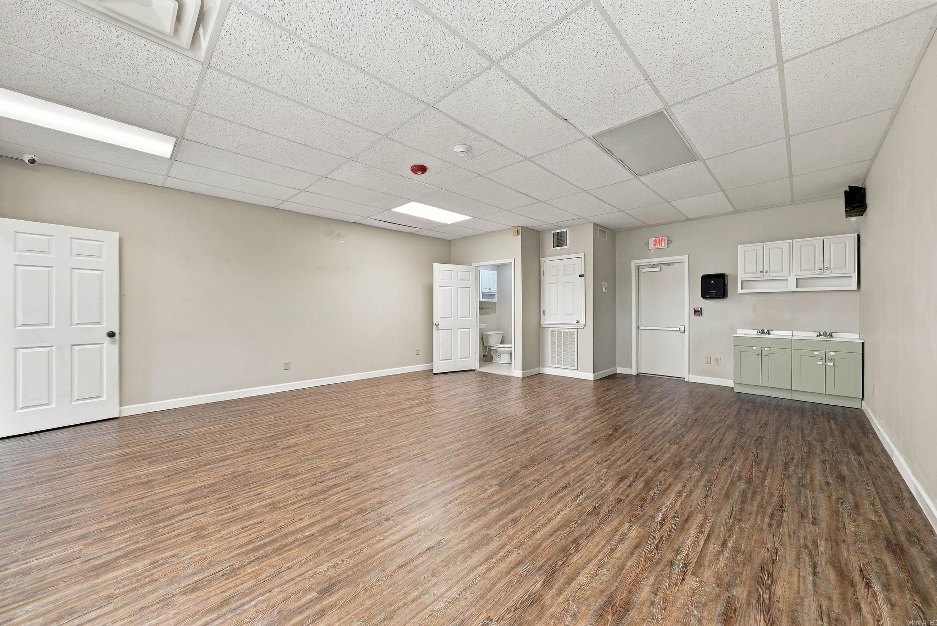 19 Business Park Drive Property Photo 16