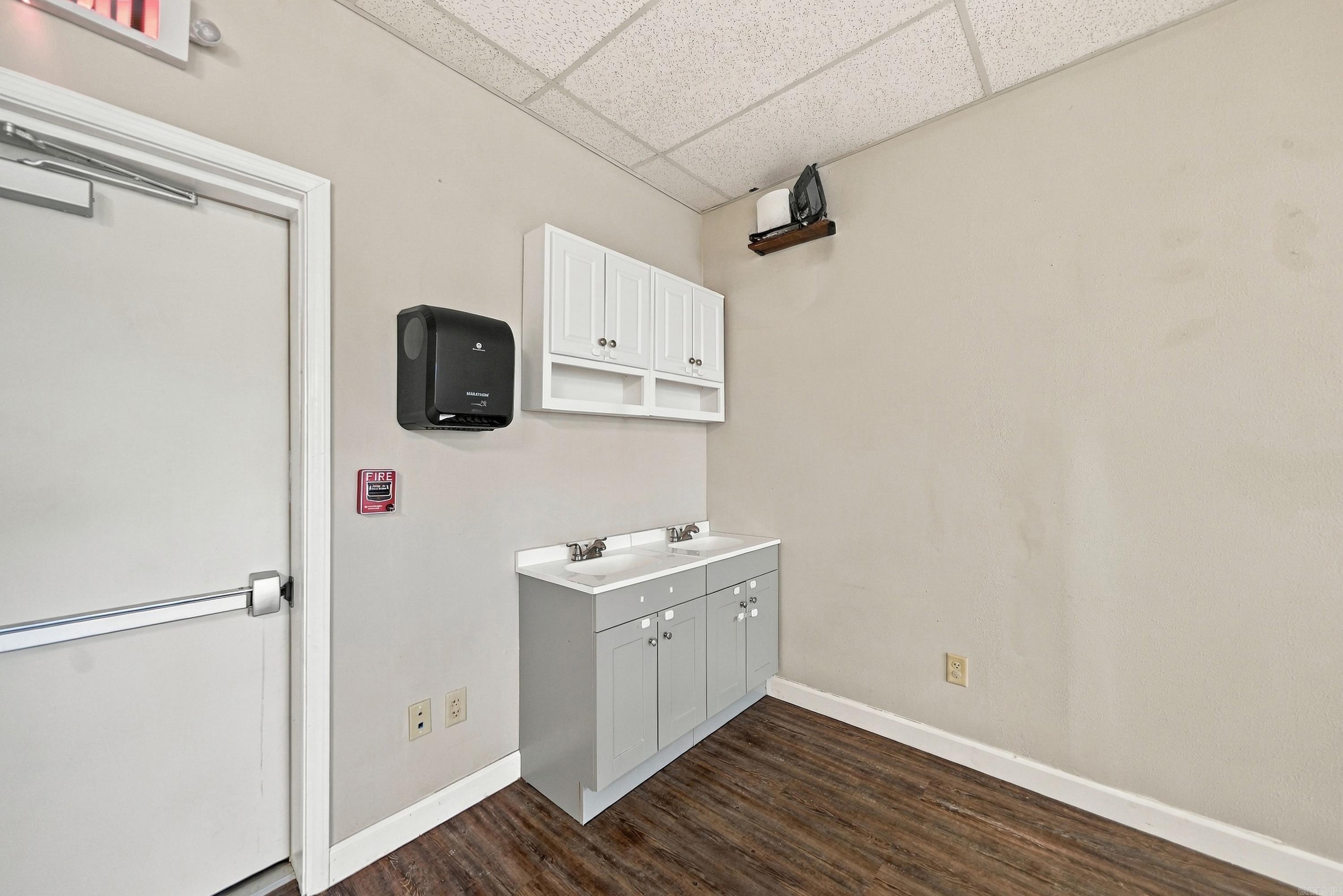 19 Business Park Drive Property Photo 17