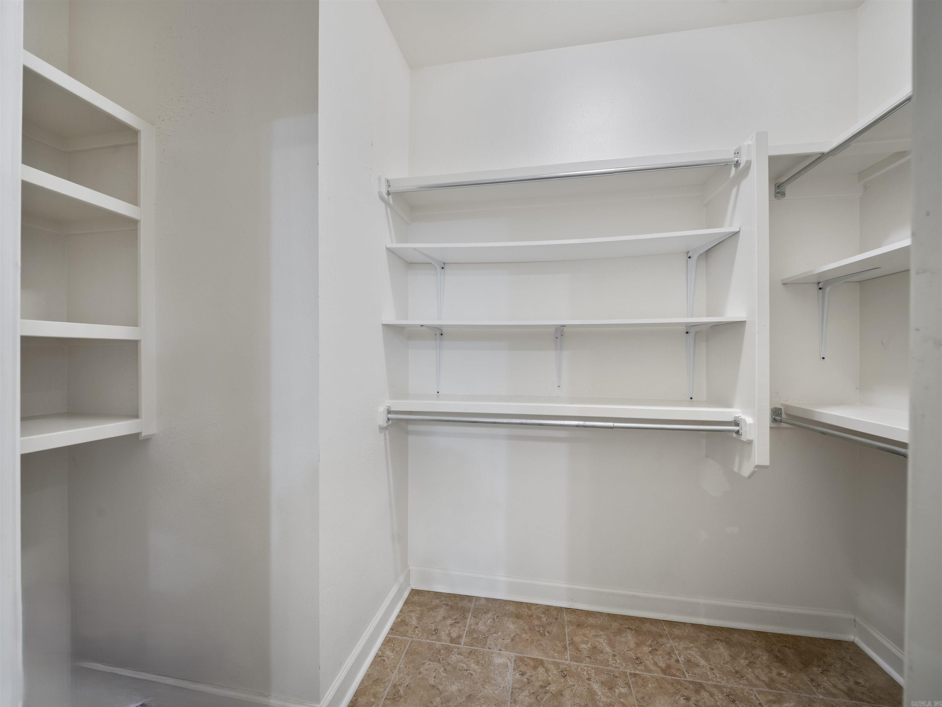 7115 Worth Avenue Property Photo 16
