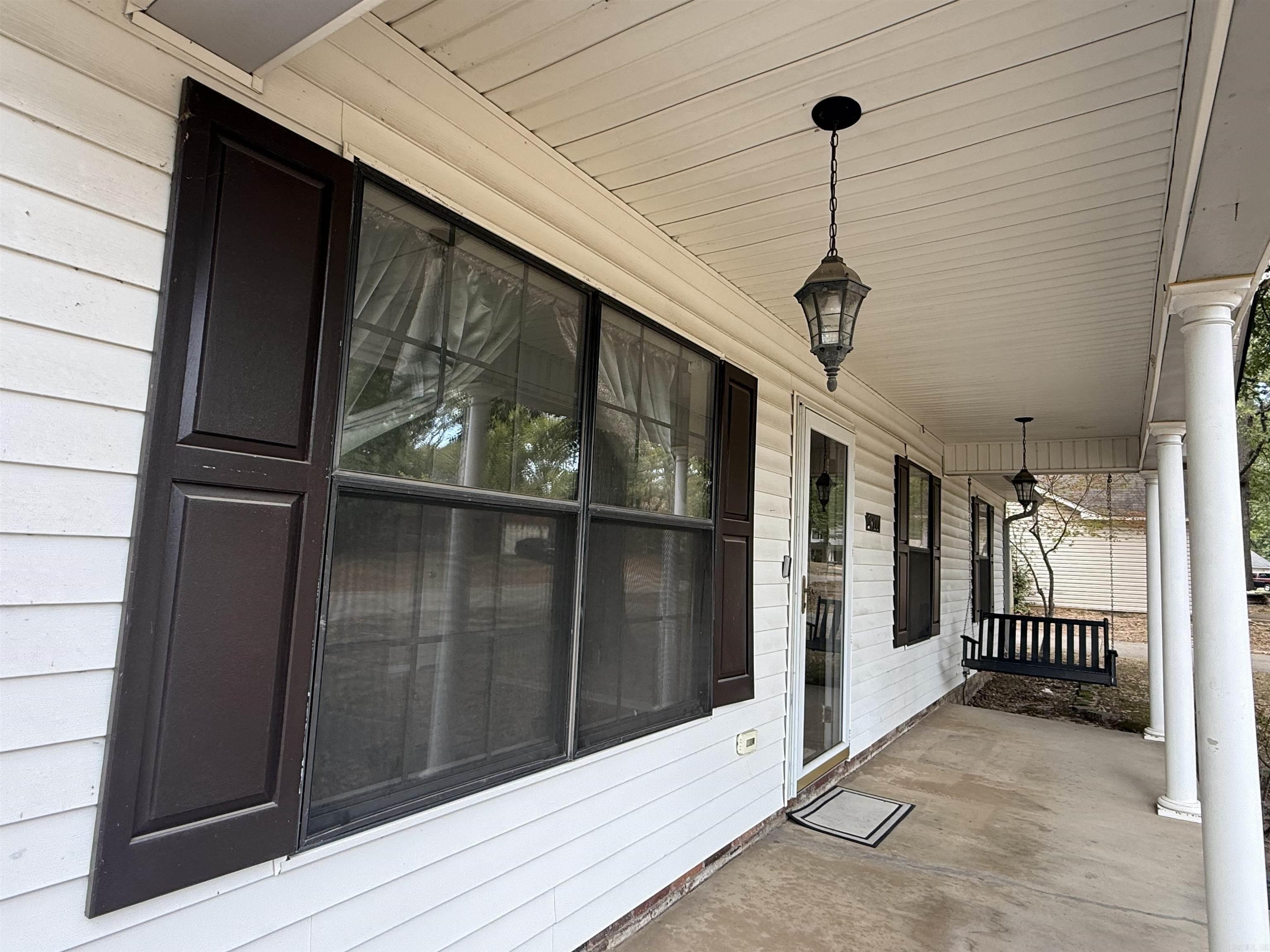 2611 Timbermist Drive Property Photo 2