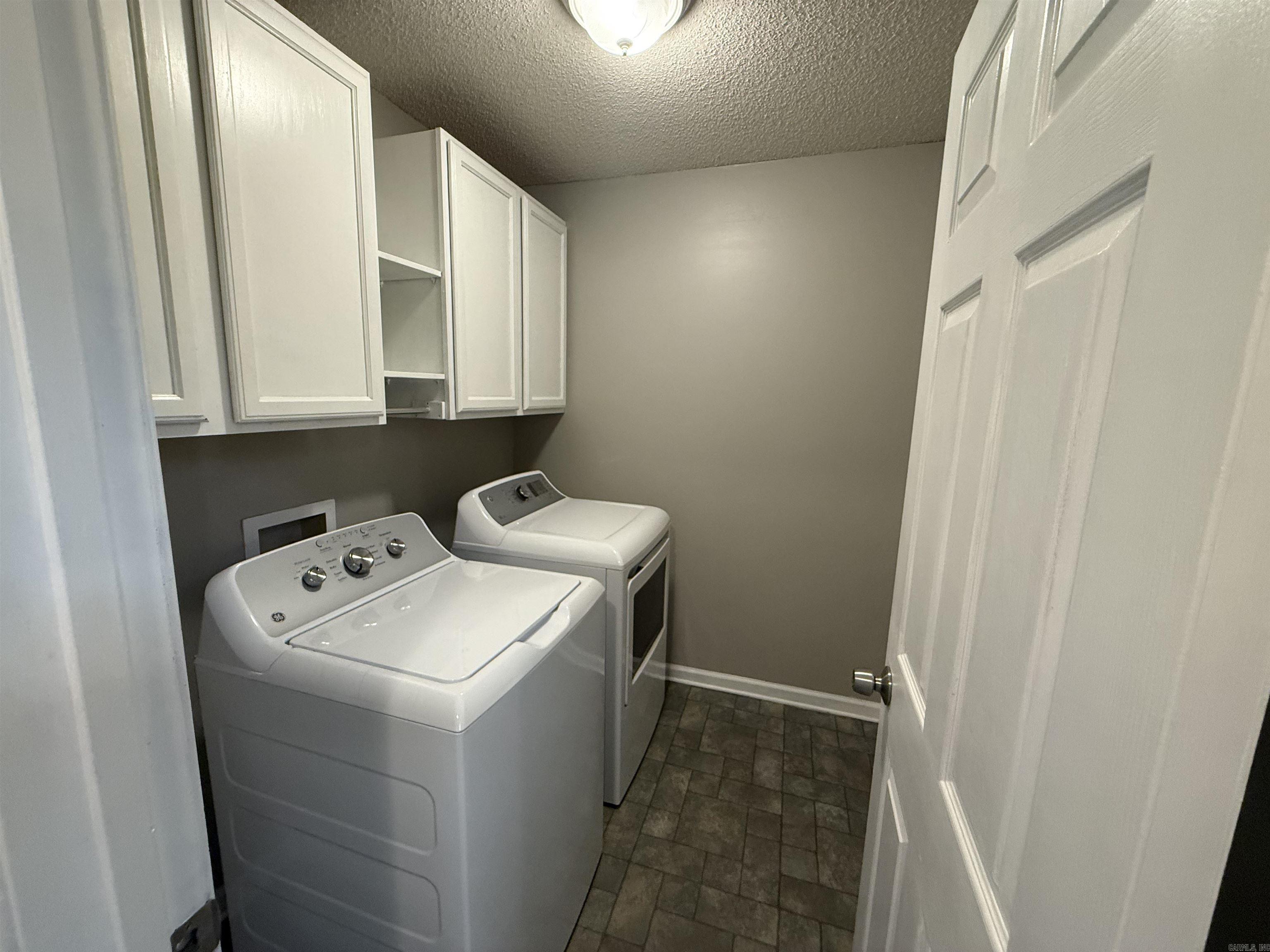 2611 Timbermist Drive Property Photo 21