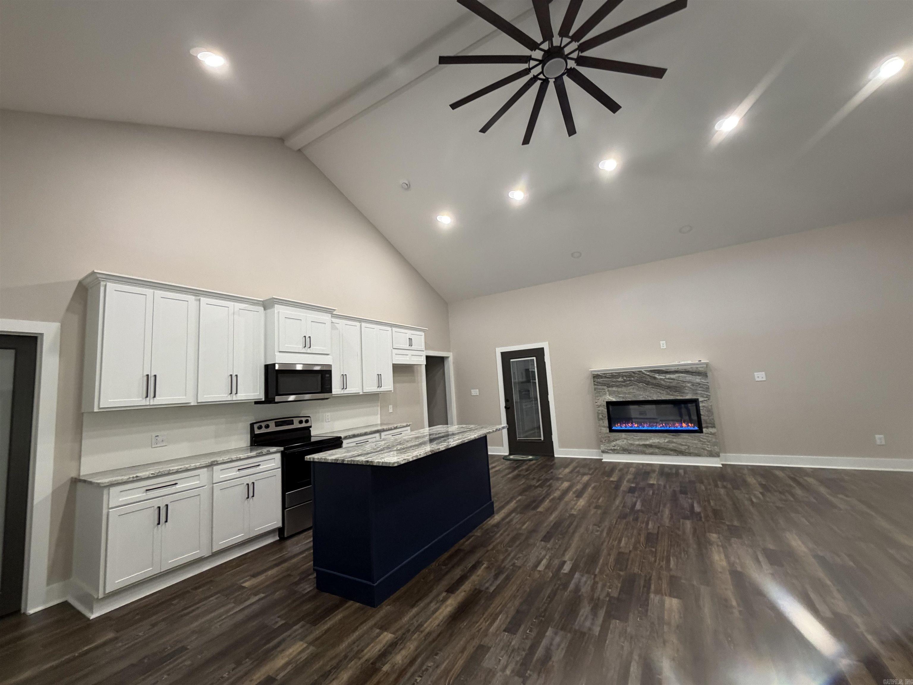 14411 Arnies Valley Road Property Photo 2