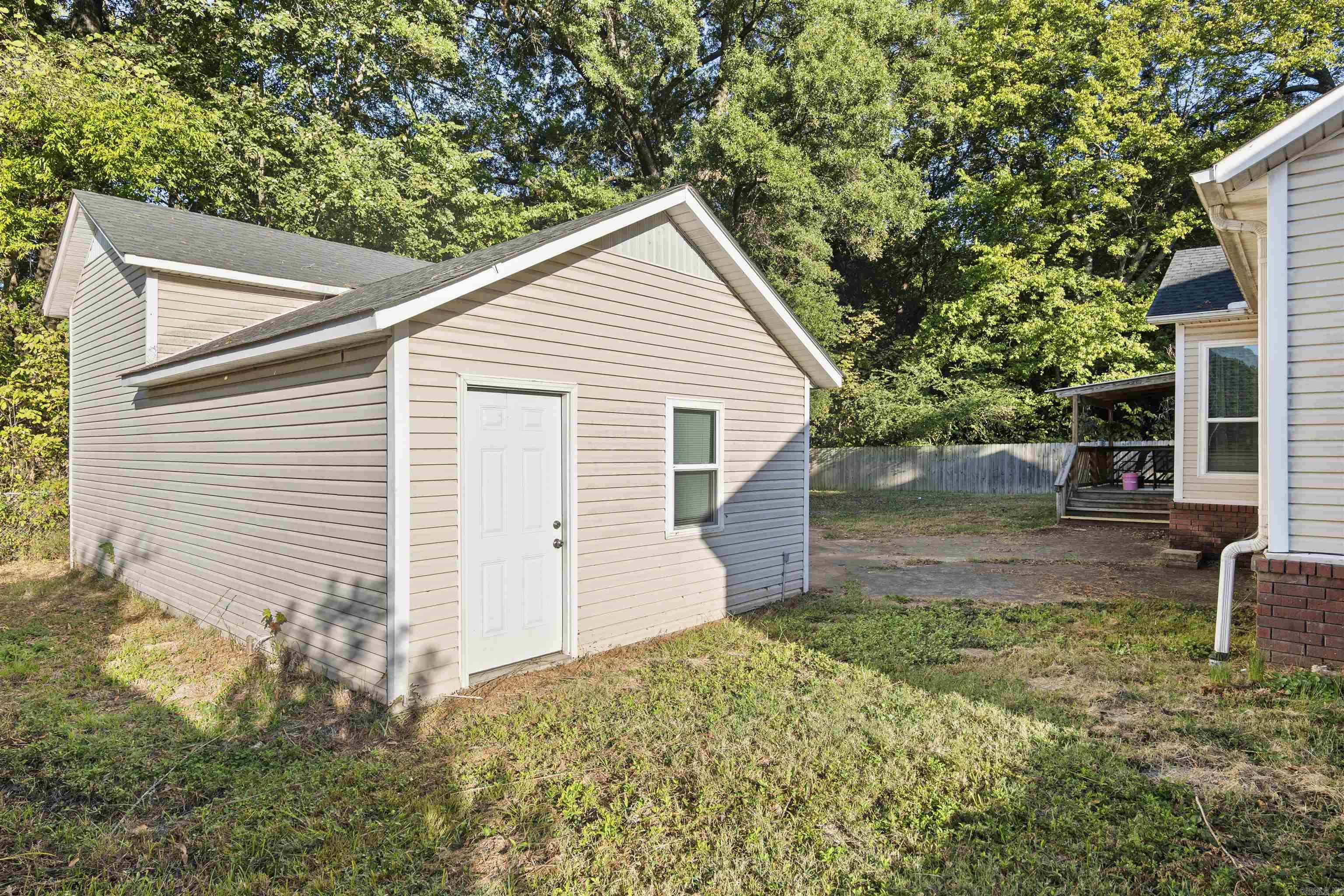 1406 N 23rd Property Photo 16
