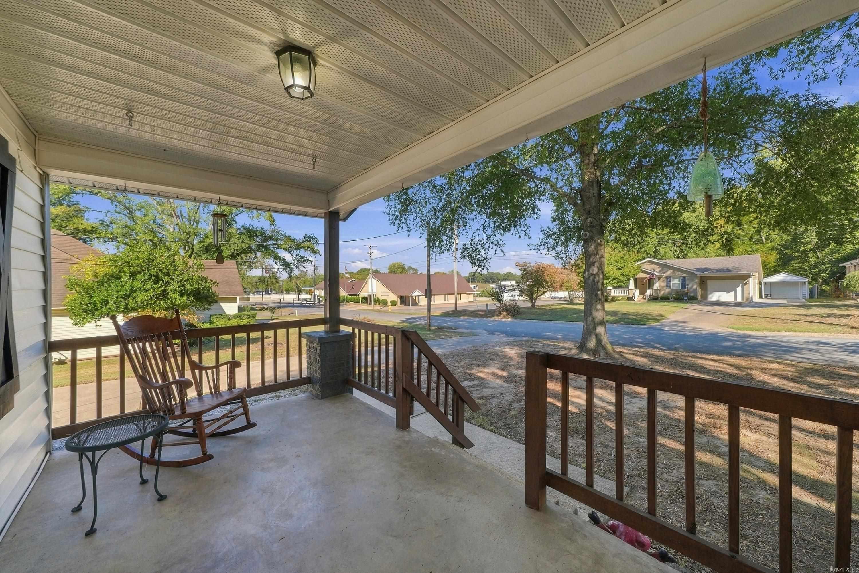 1106 W Sevier St Property Photo 2