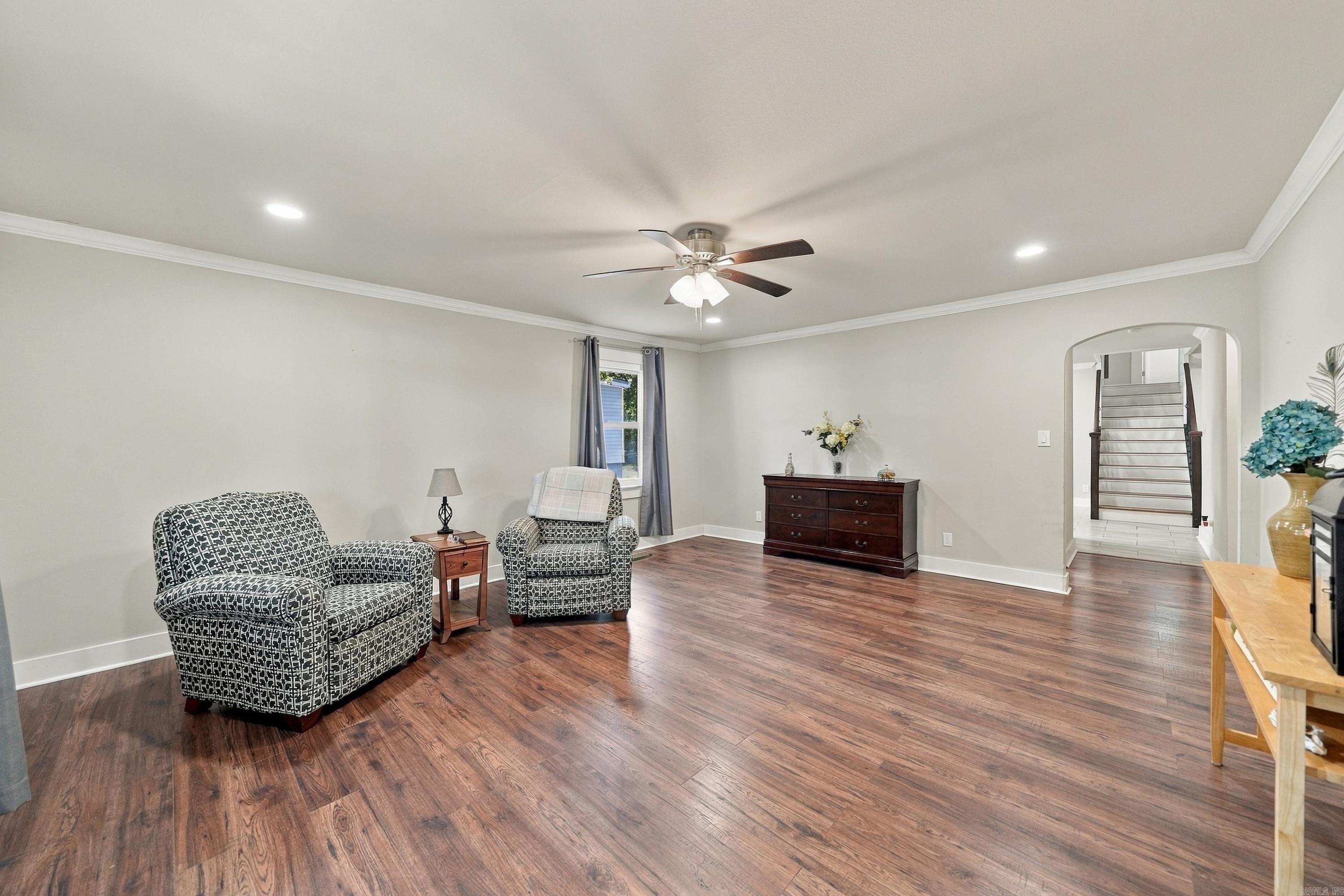 1106 W Sevier St Property Photo 6