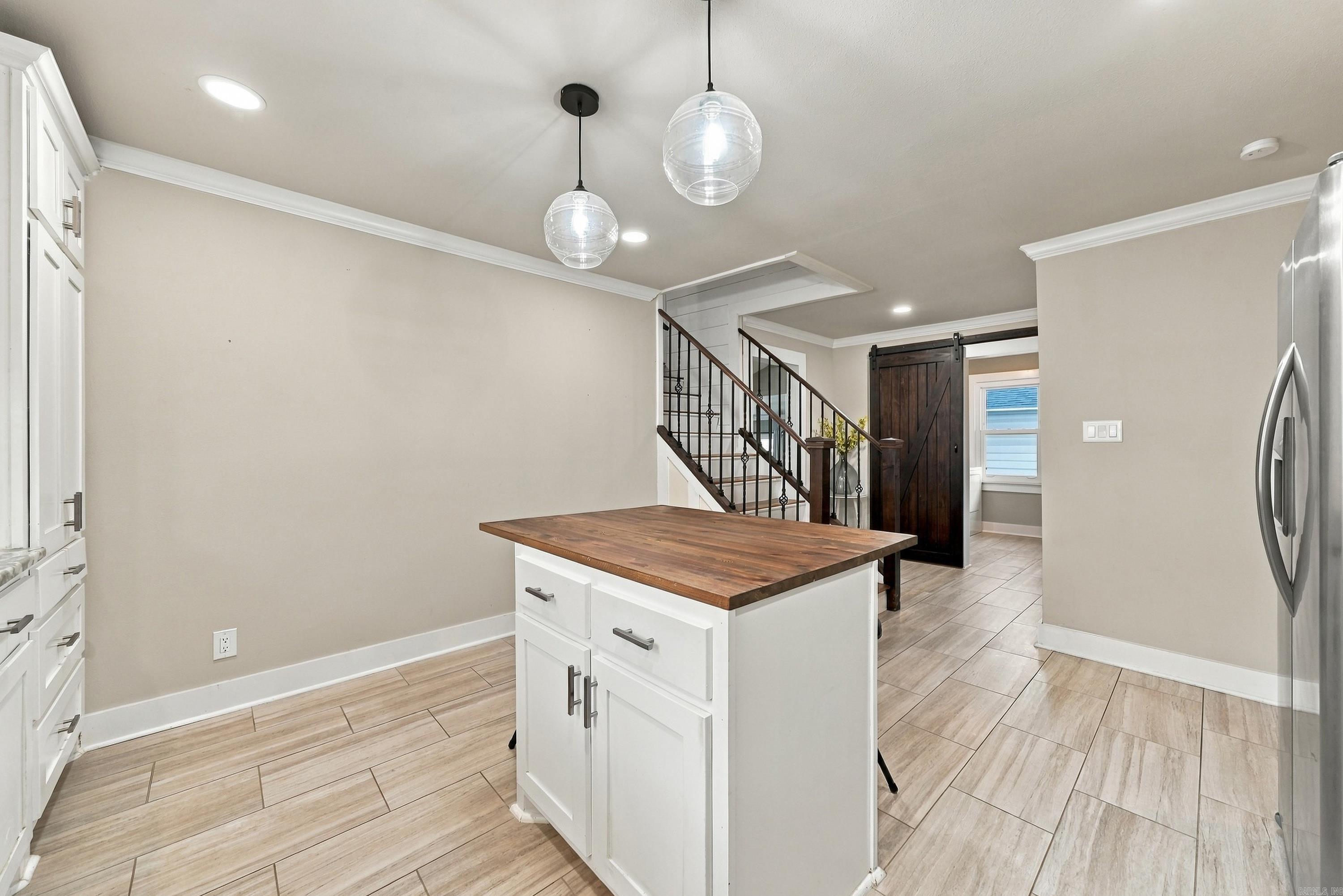 1106 W Sevier St Property Photo 19