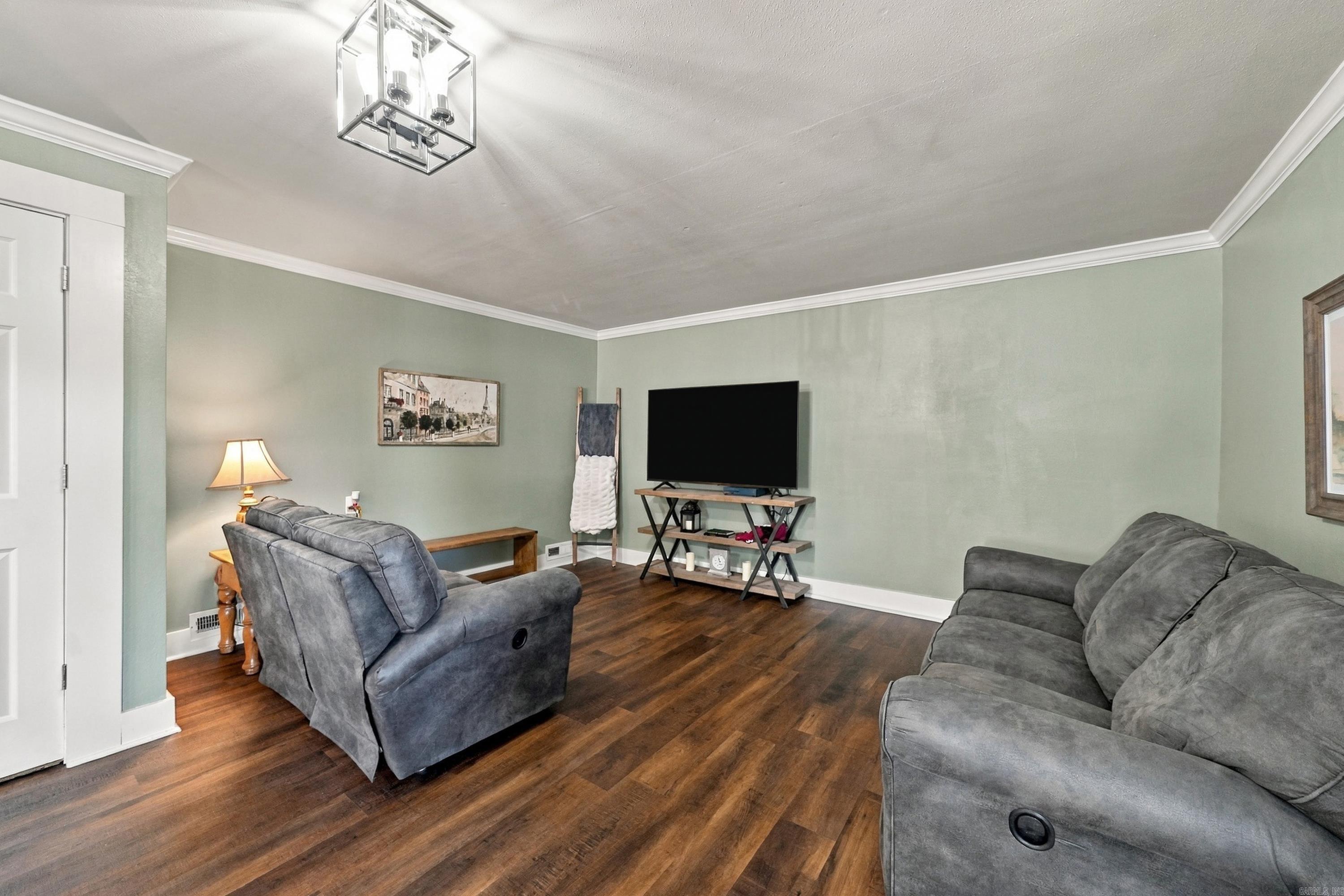 1106 W Sevier St Property Photo 33