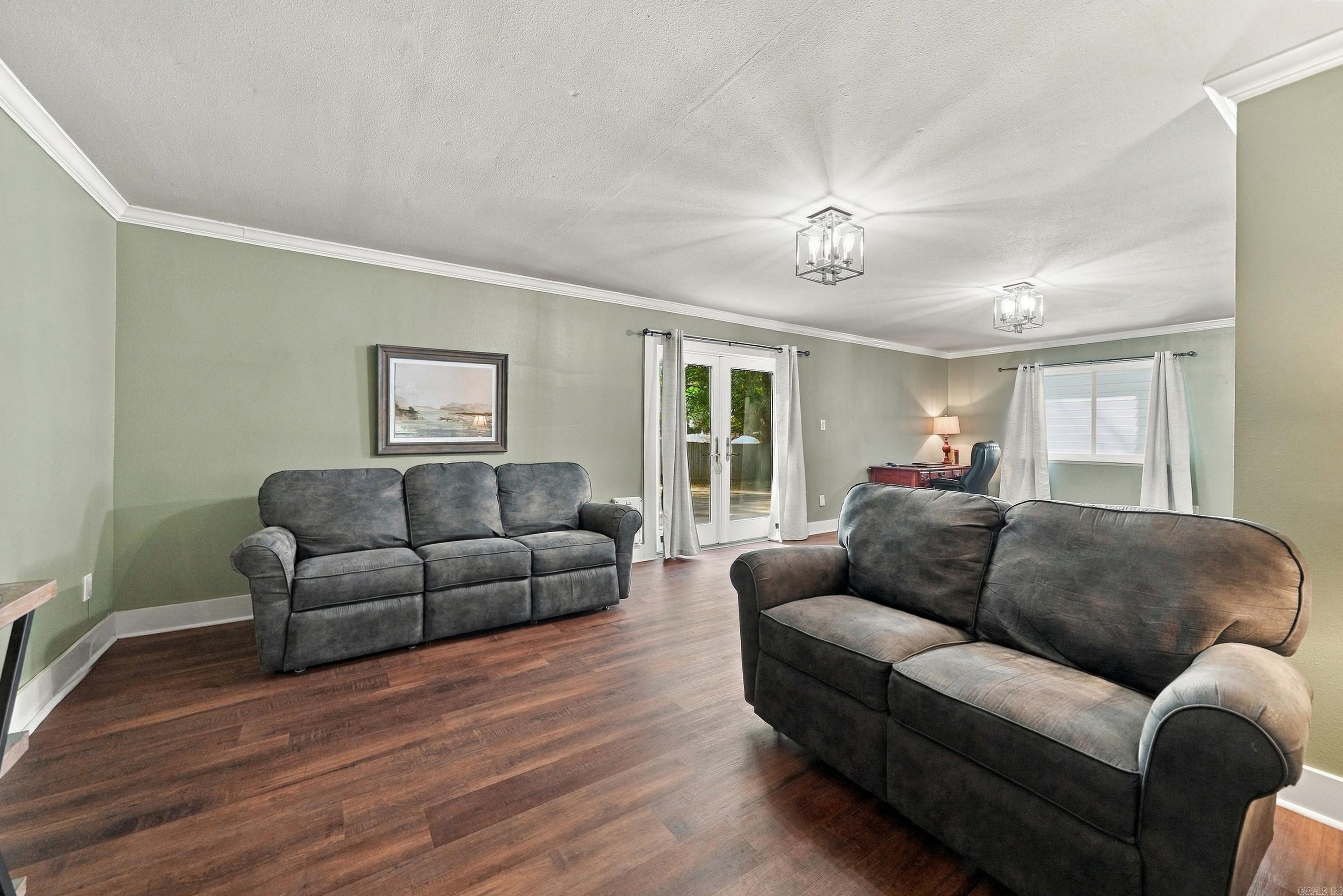 1106 W Sevier St Property Photo 34
