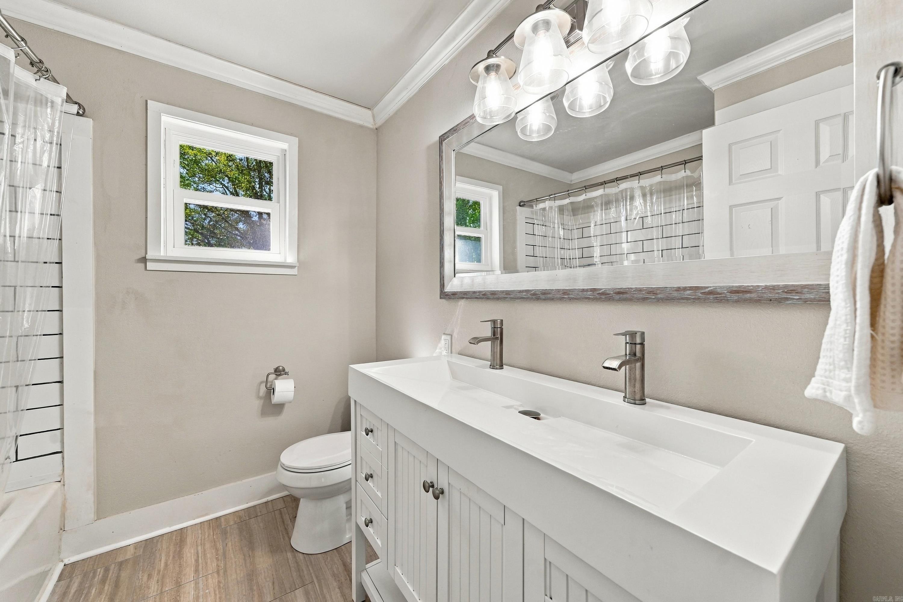 1106 W Sevier St Property Photo 43