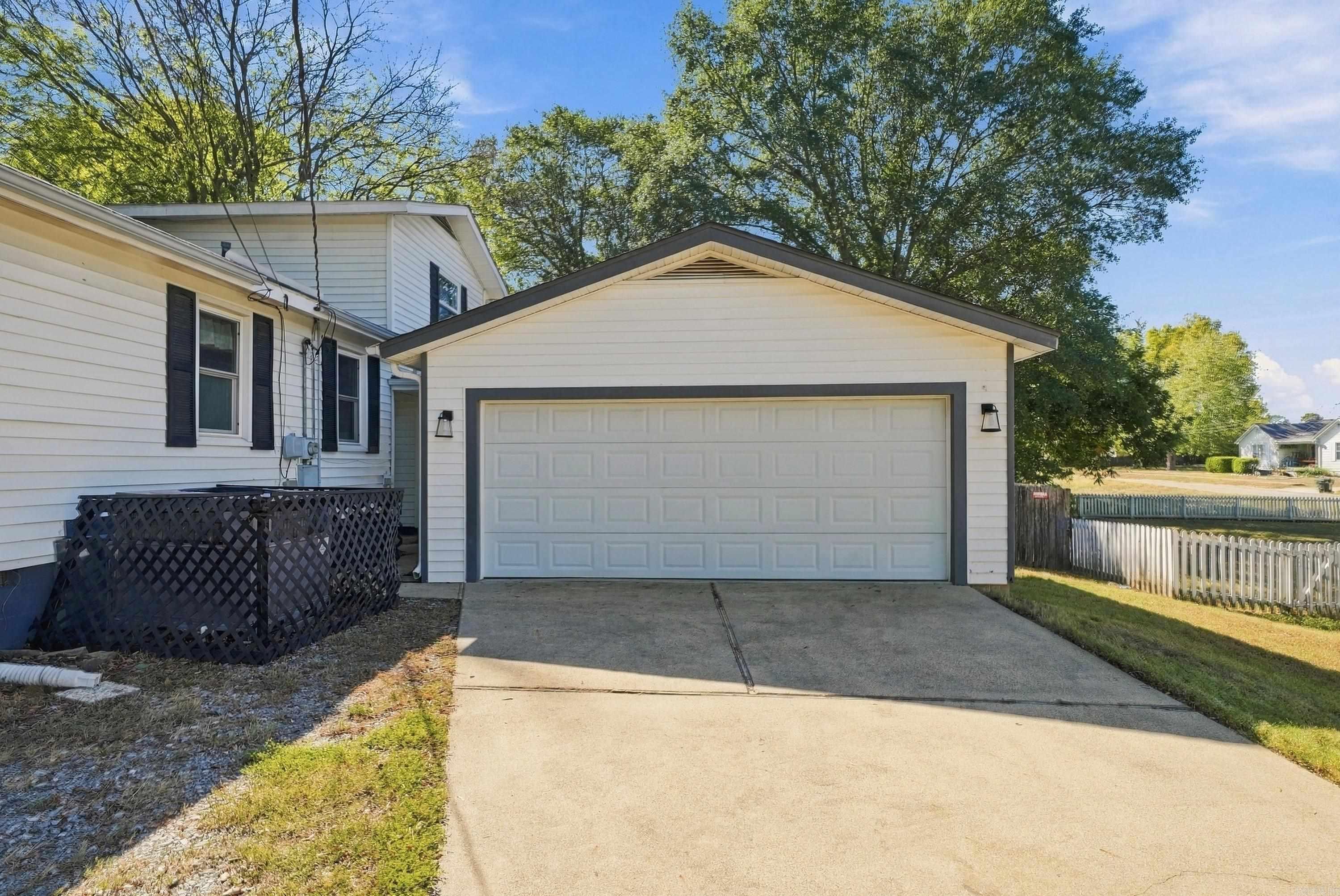 1106 W Sevier St Property Photo 48