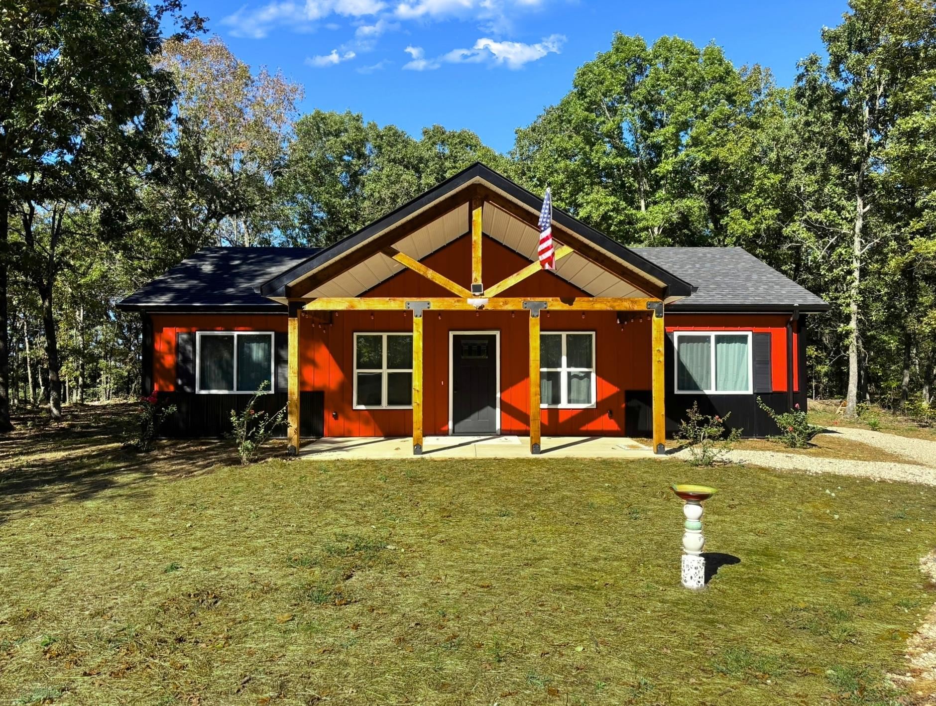 26041551 Property Photo 1