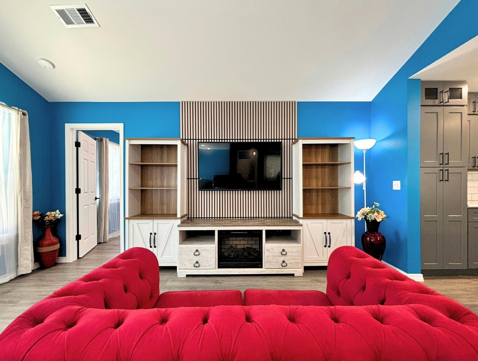 26041551 Property Photo 11