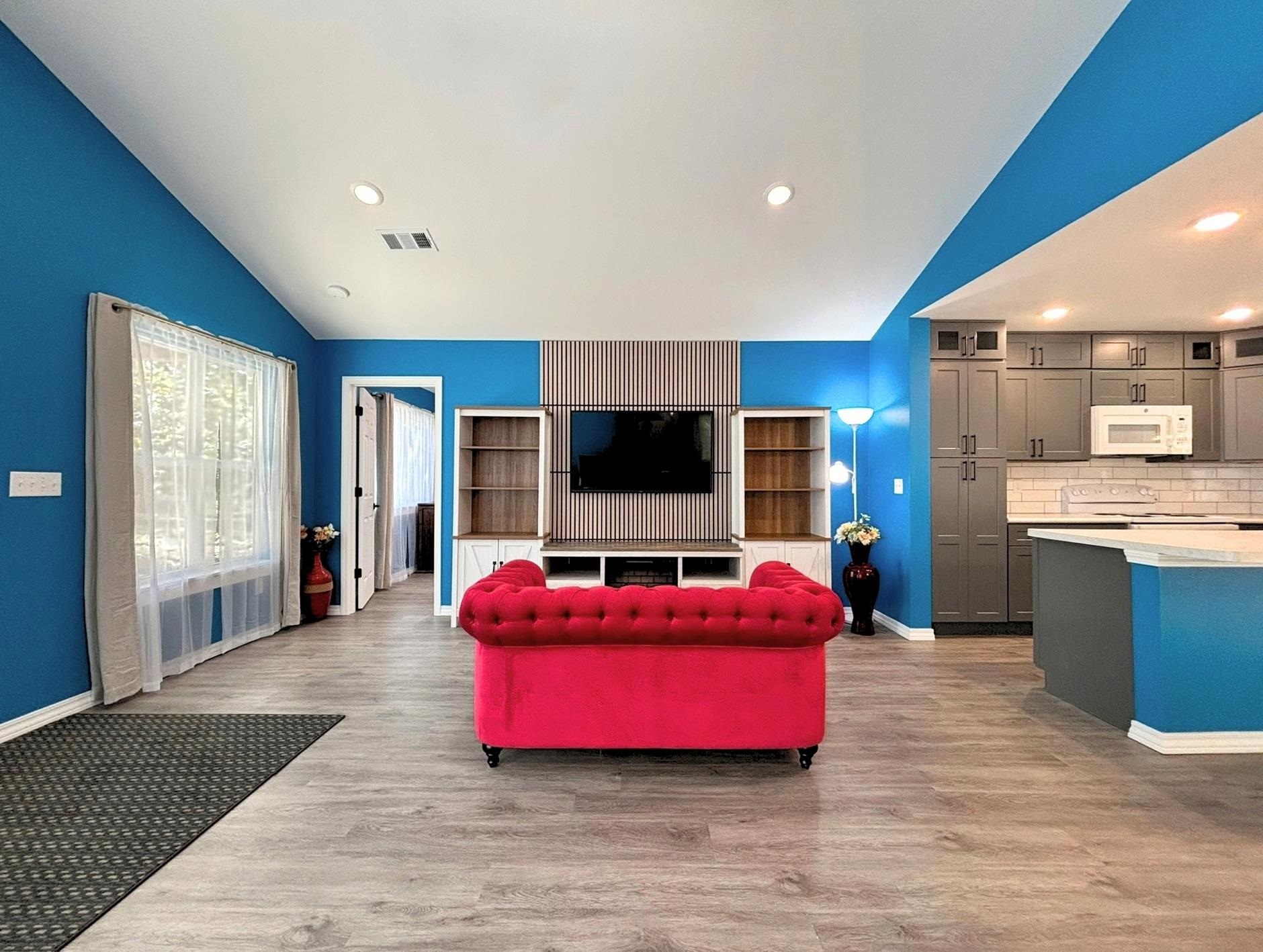 26041551 Property Photo 13