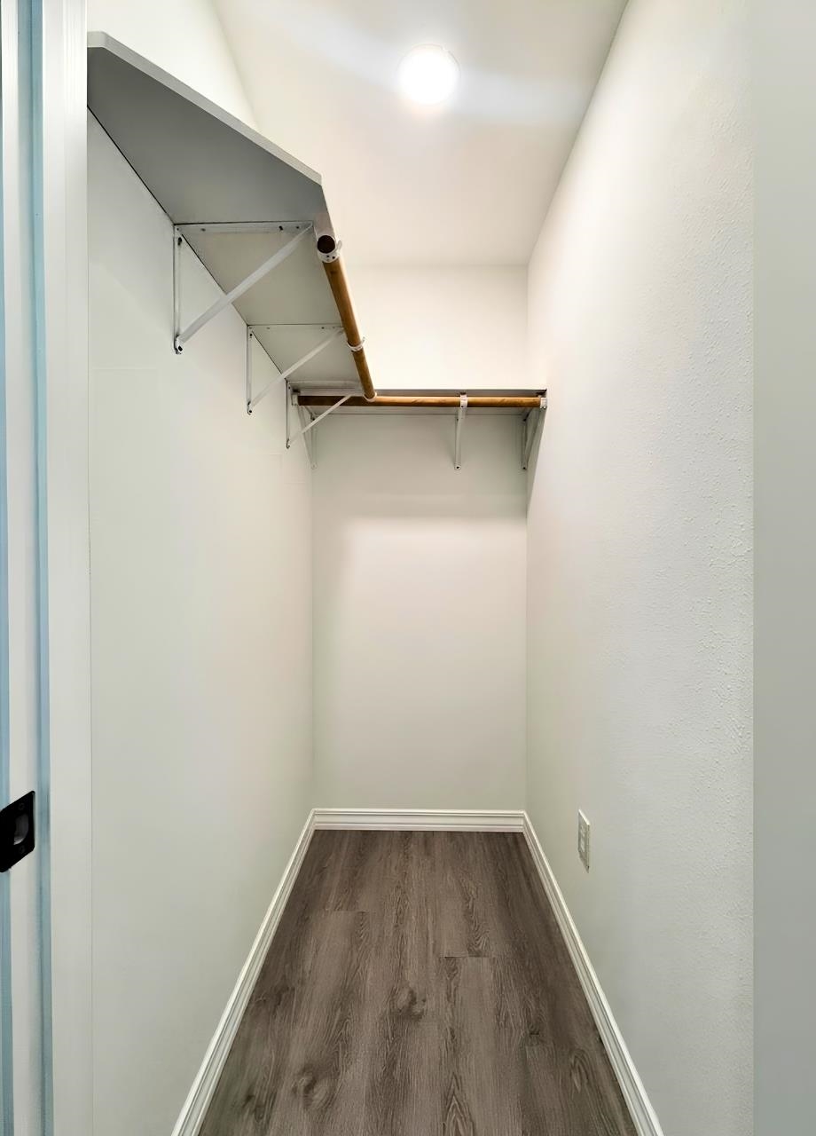 26041551 Property Photo 22