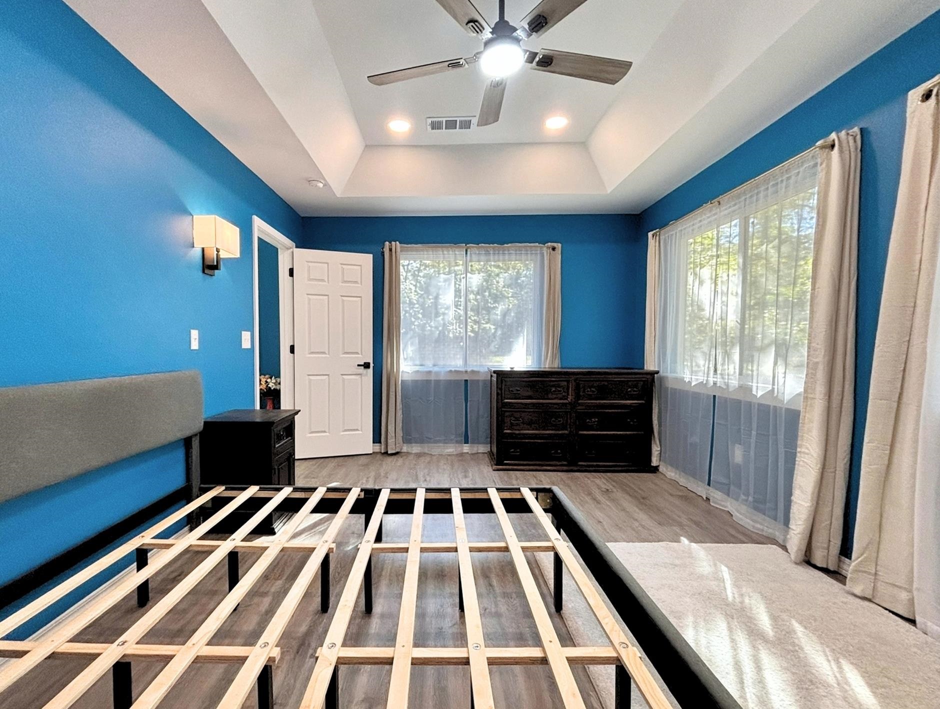 26041551 Property Photo 31