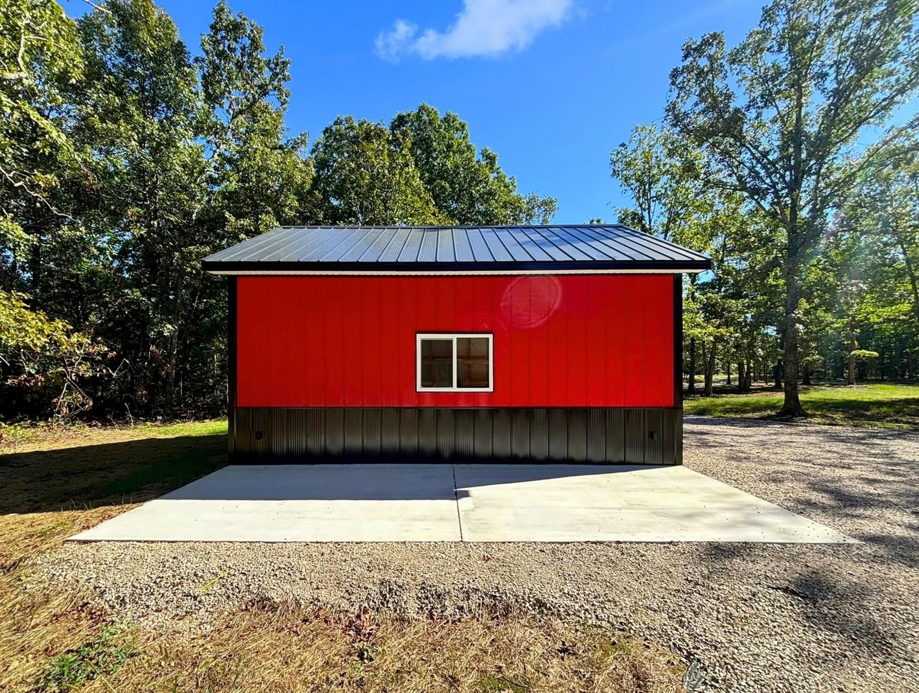 26041551 Property Photo 39