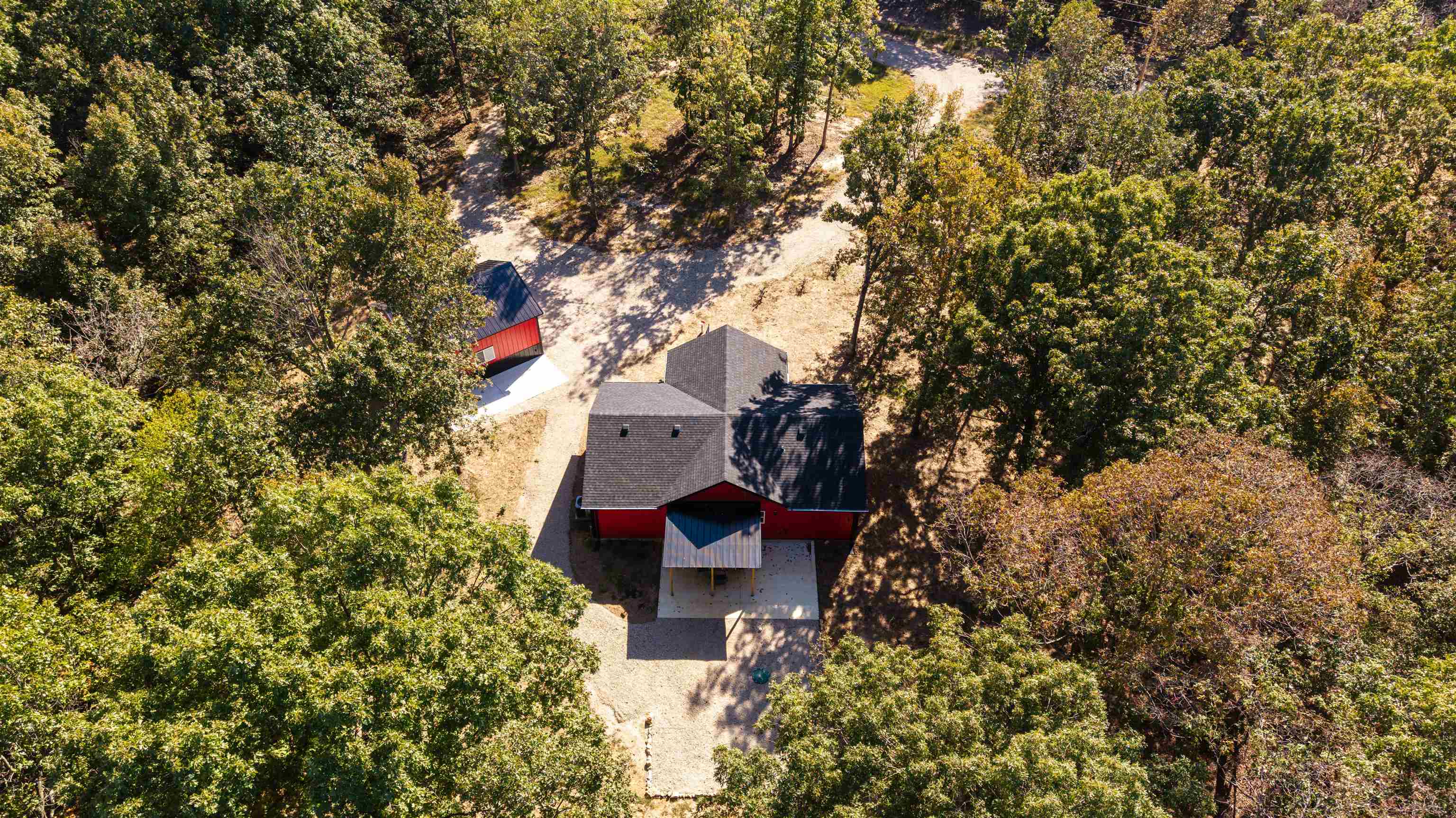 26041551 Property Photo 44