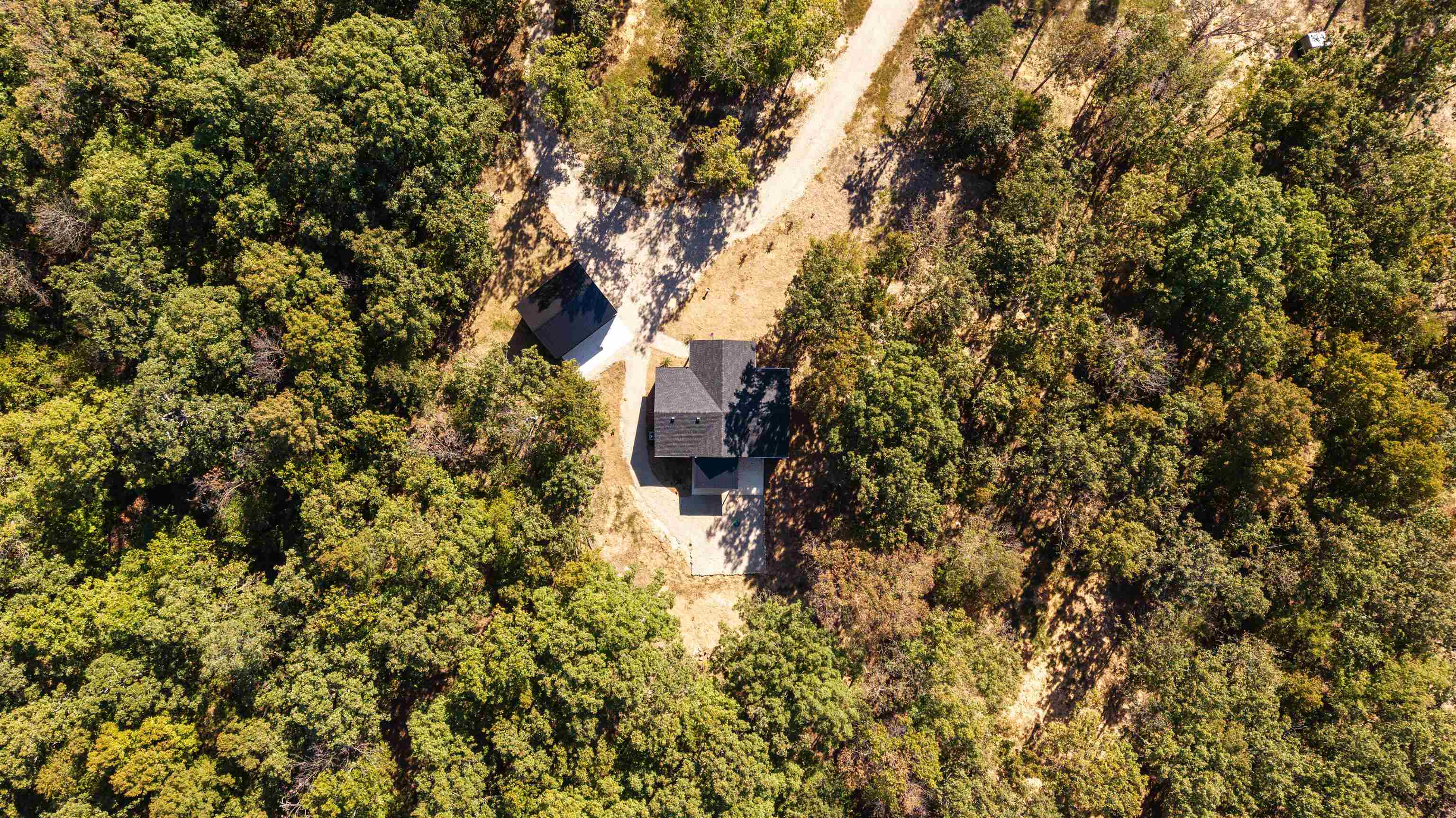 26041551 Property Photo 45