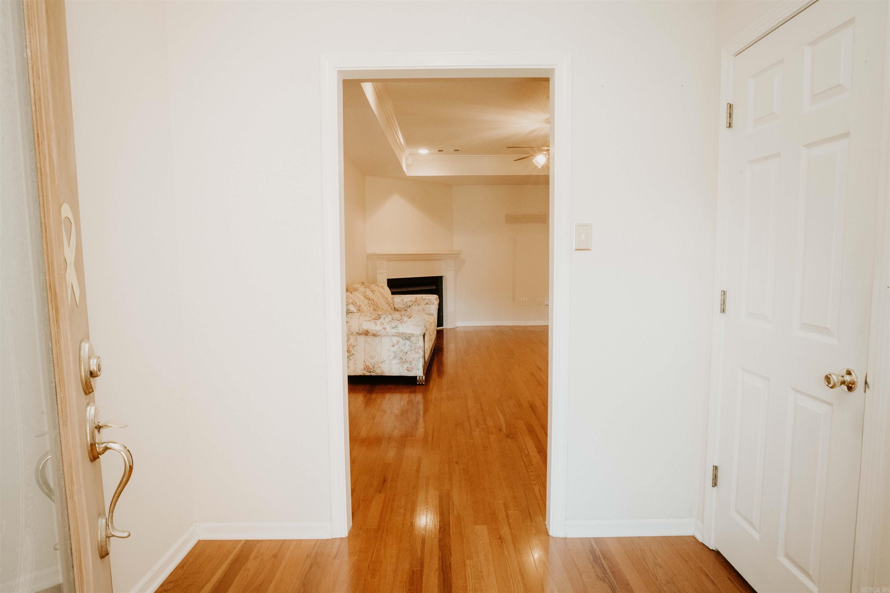 2406 Redwood Property Photo 8