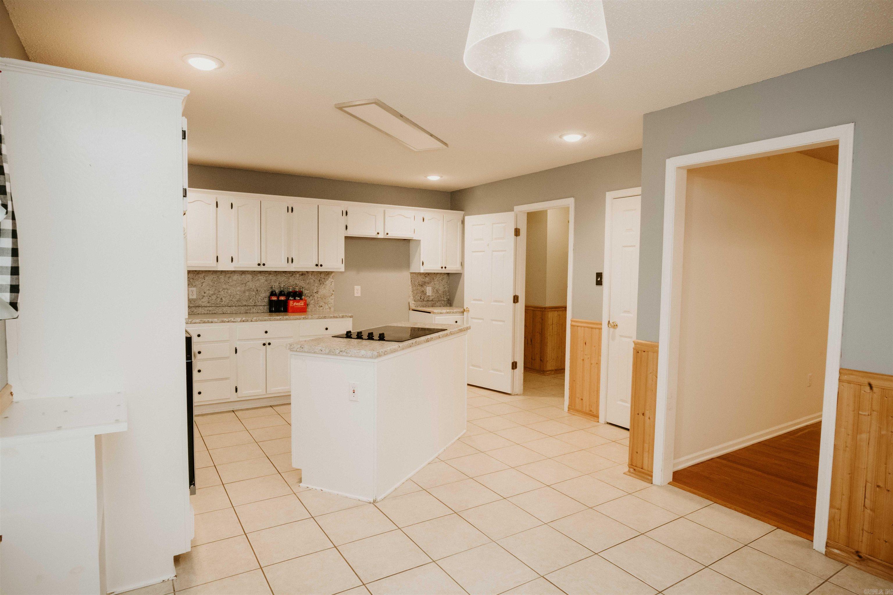 2406 Redwood Property Photo 17