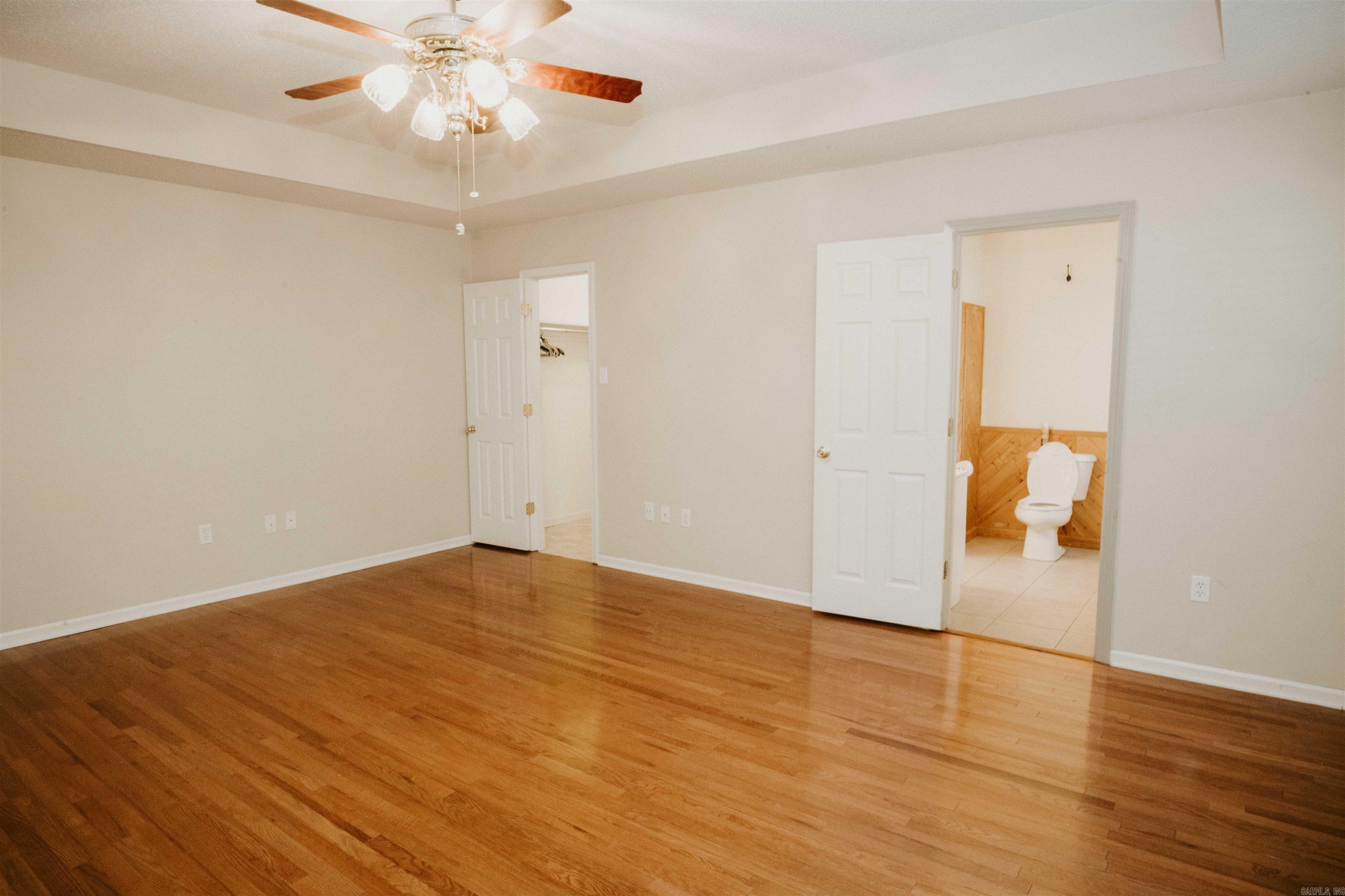 2406 Redwood Property Photo 23
