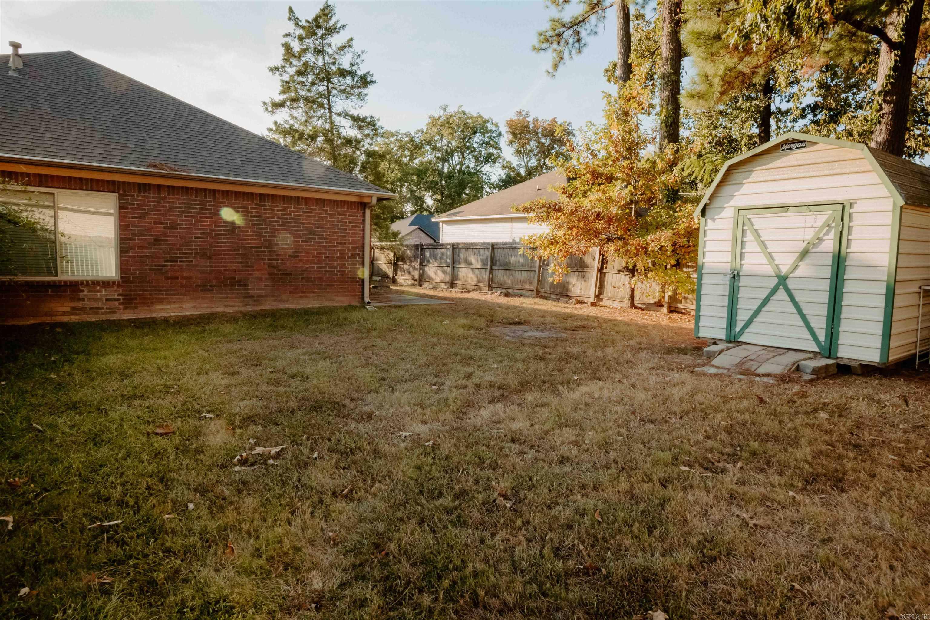 2406 Redwood Property Photo 42