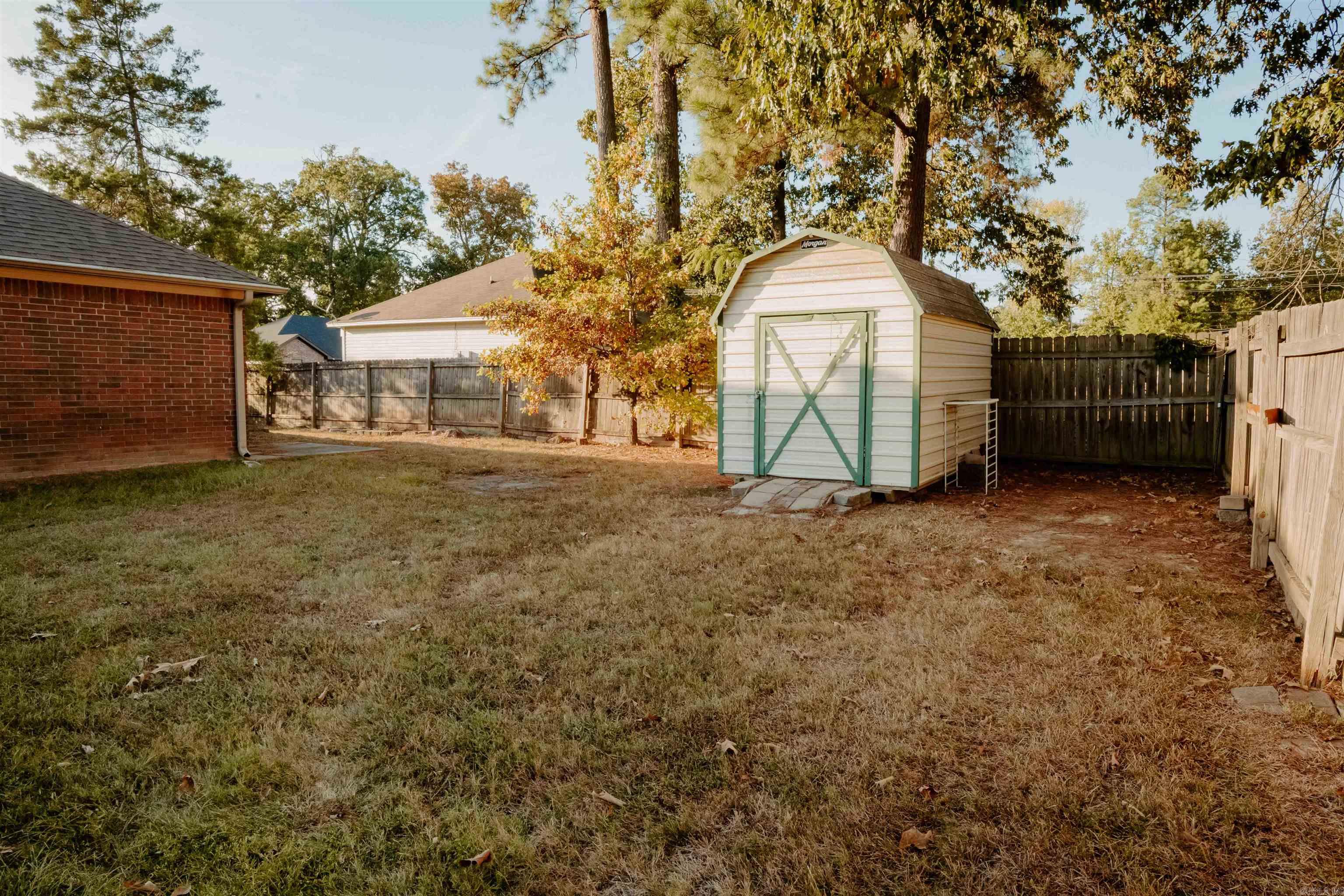 2406 Redwood Property Photo 43