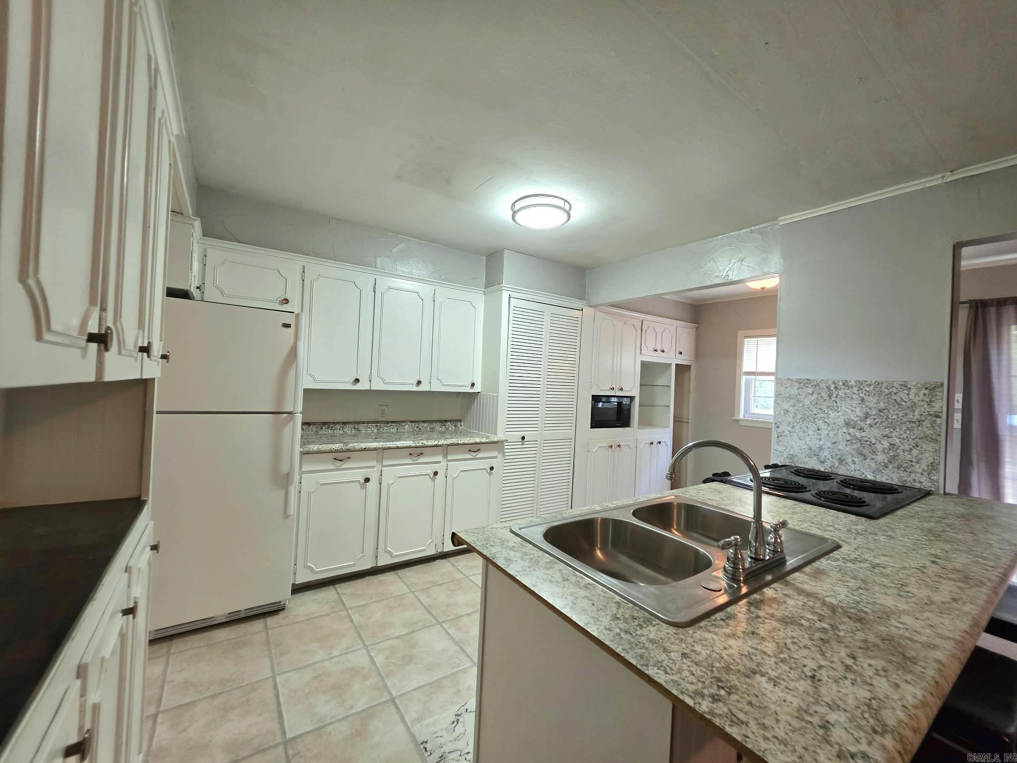 60 Wilson Loop Property Photo 11