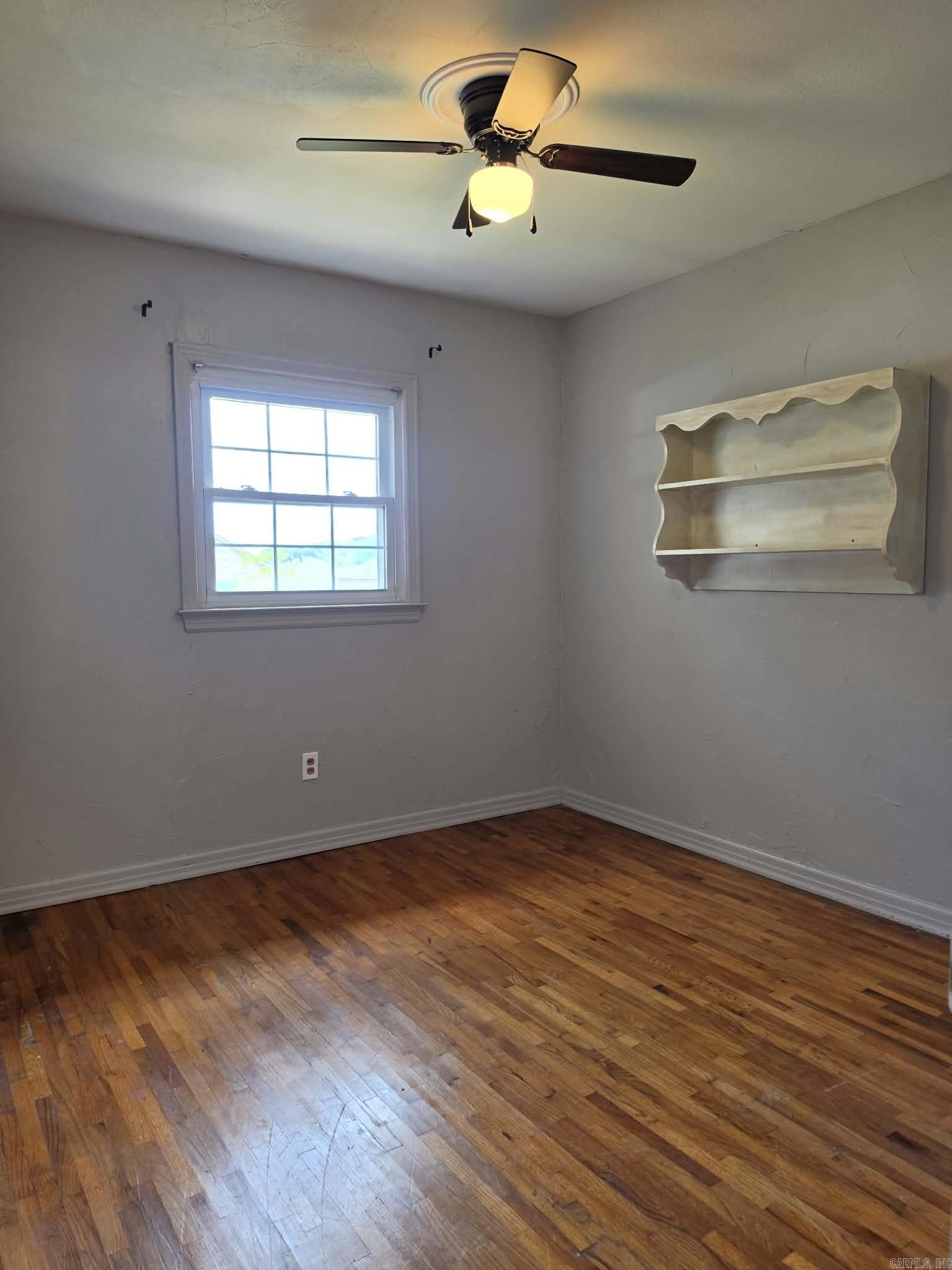 60 Wilson Loop Property Photo 13