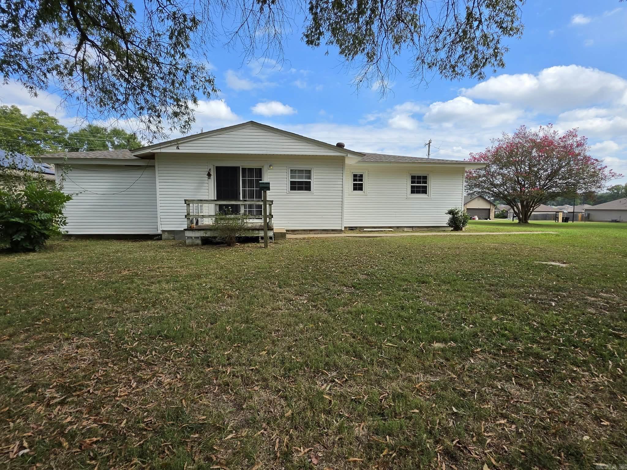 60 Wilson Loop Property Photo 22