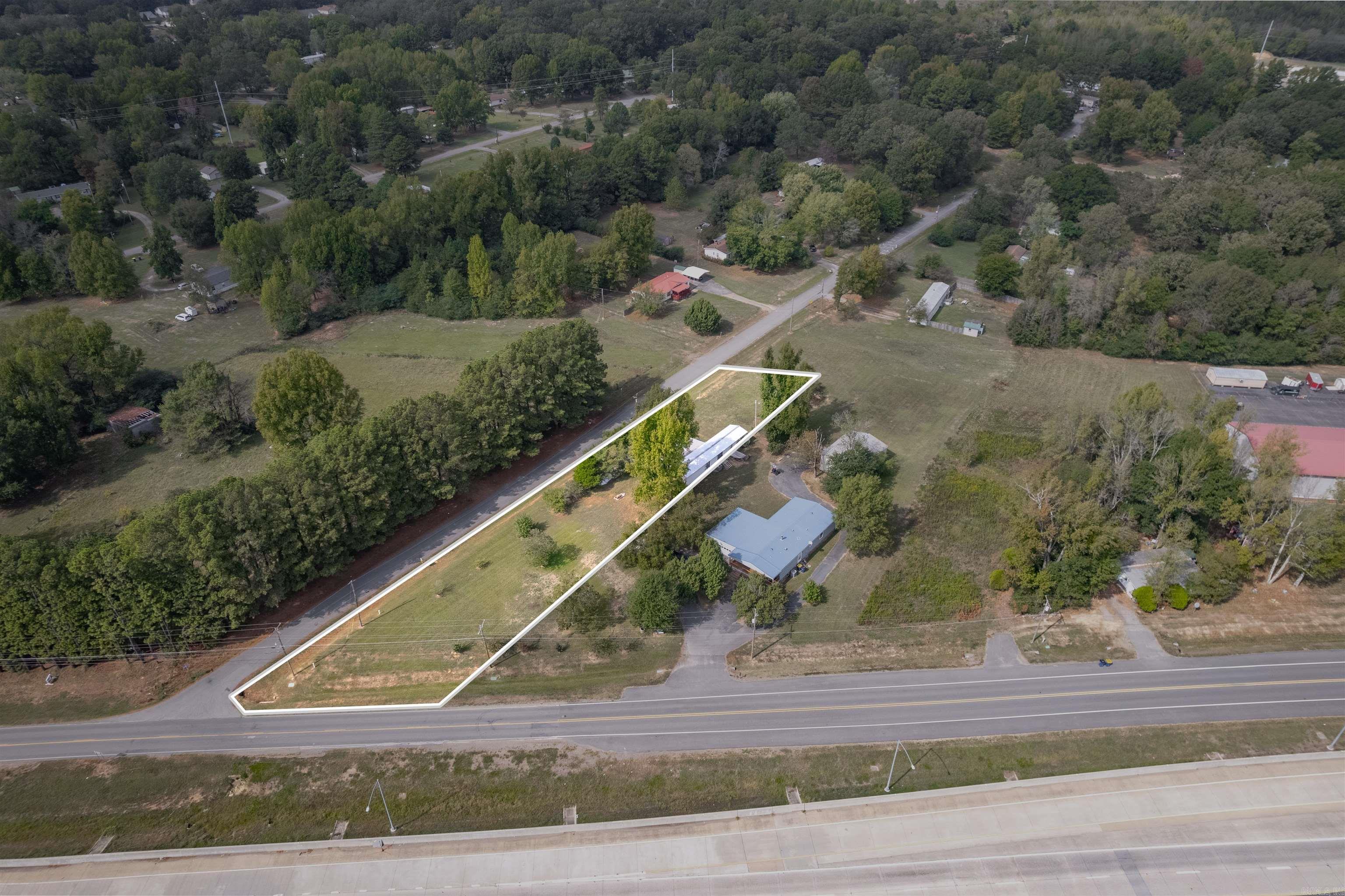 1001 Briarwood Loop Property Photo 4