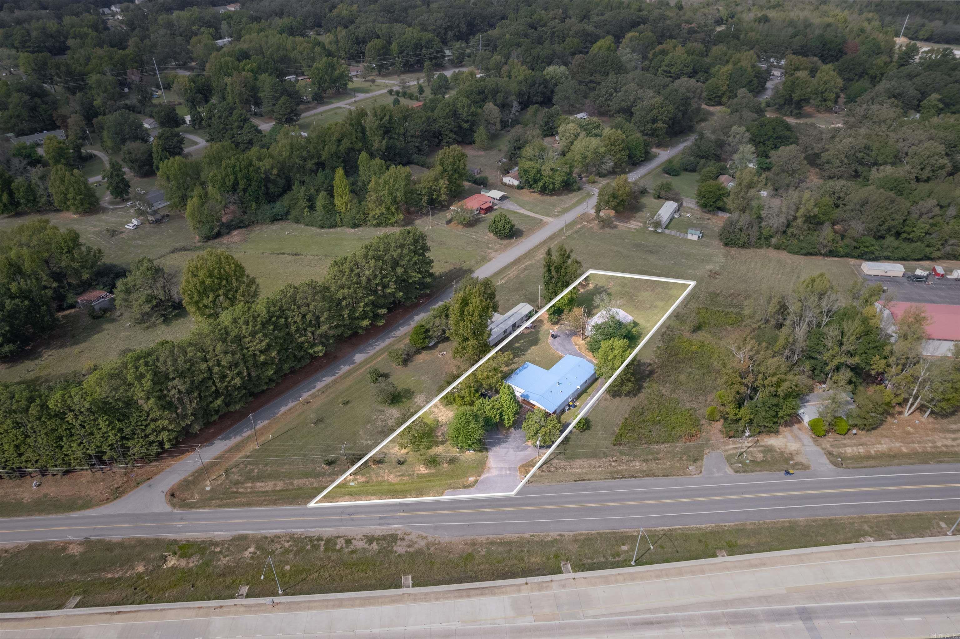 1742 Willie Ray Drive Property Photo 4
