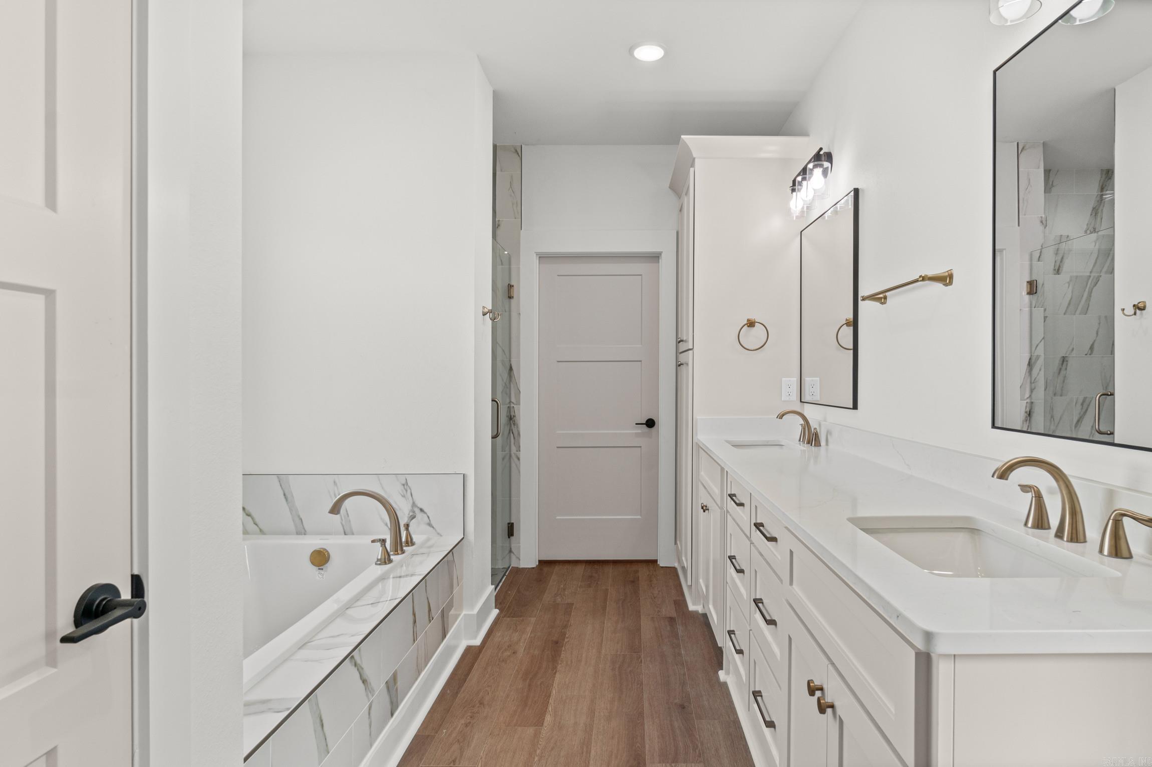 1913 Lakeview Drive Property Photo 12