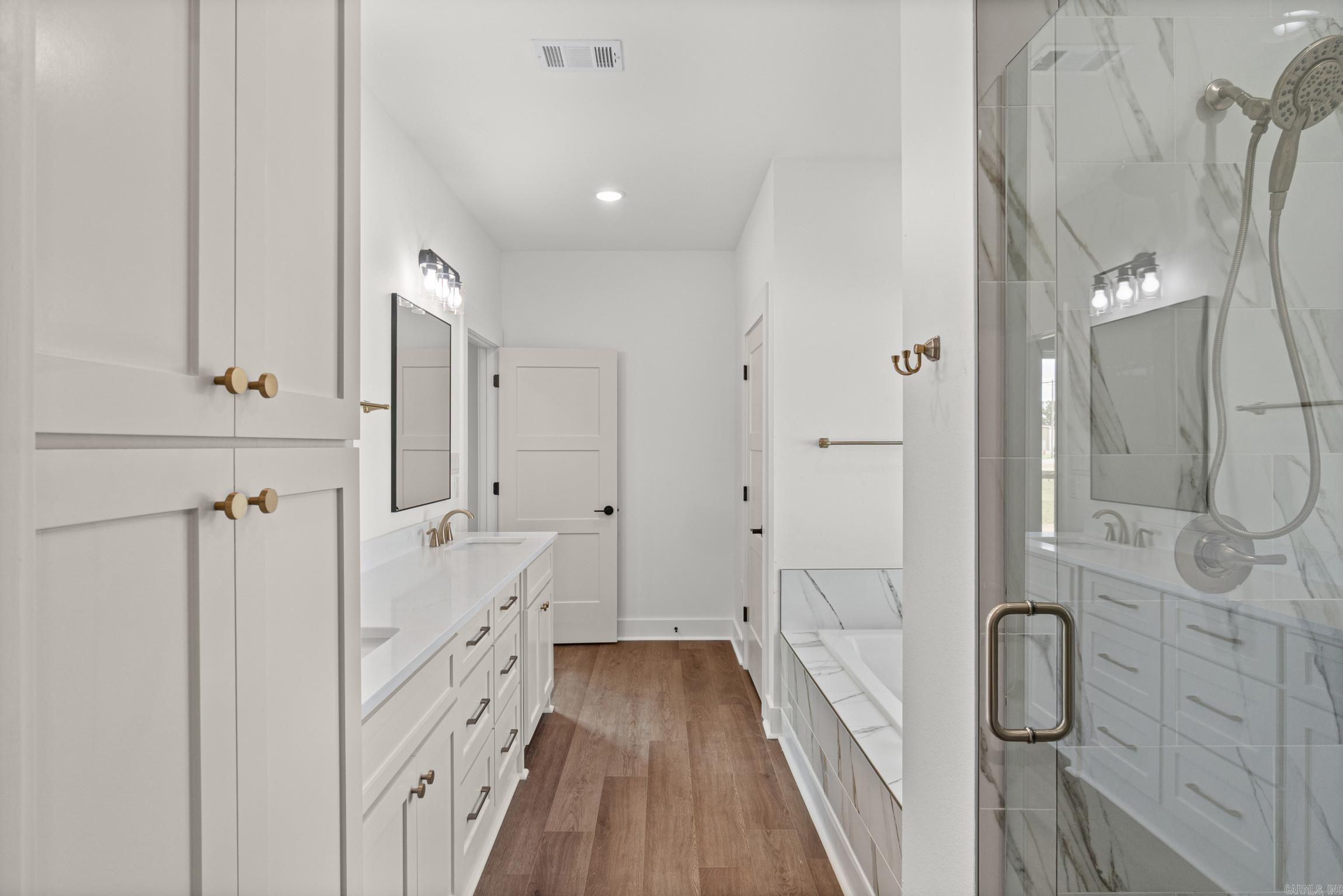 1913 Lakeview Drive Property Photo 13