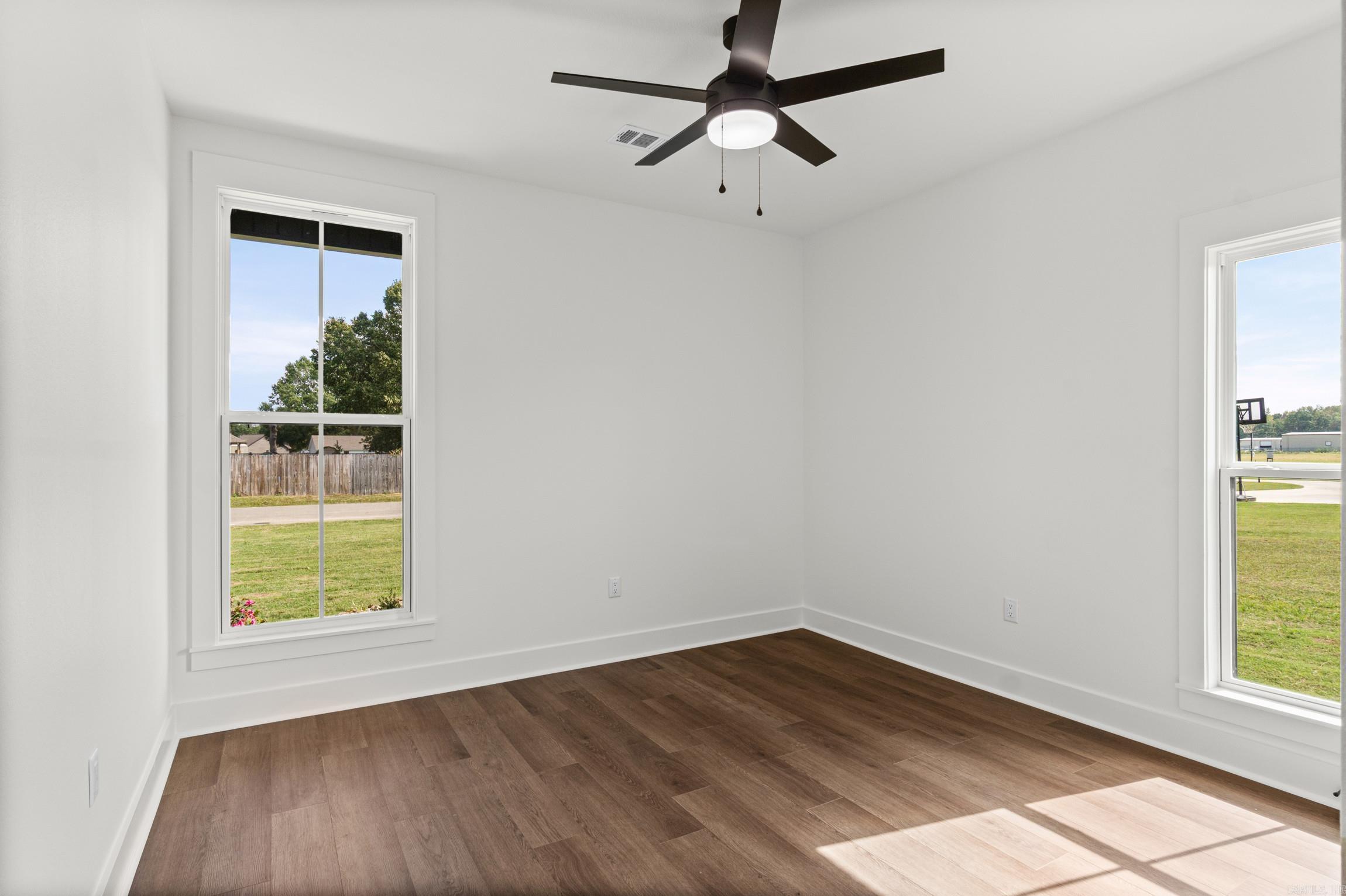 1913 Lakeview Drive Property Photo 17