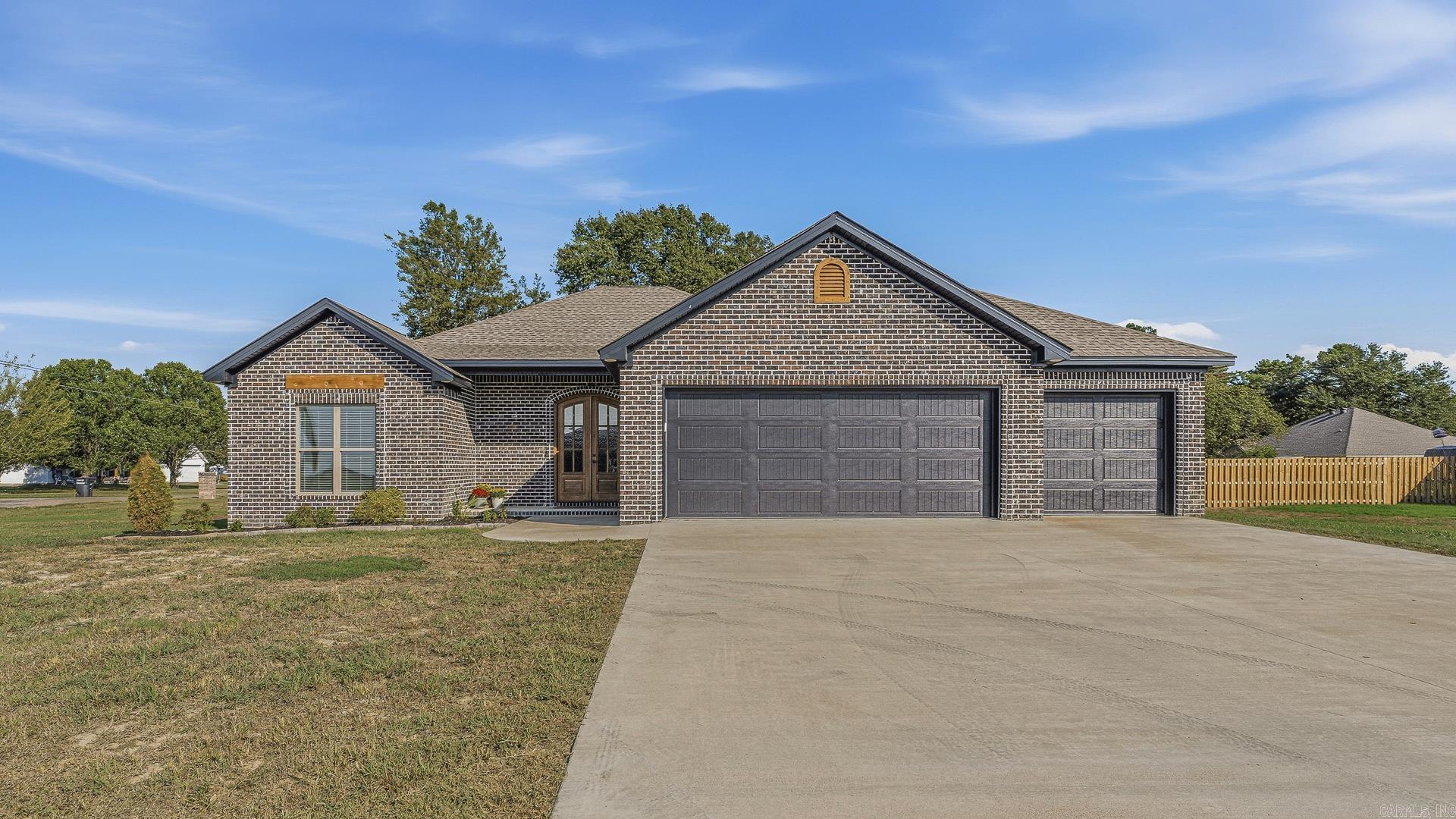 149 Nelson Circle Property Photo 1