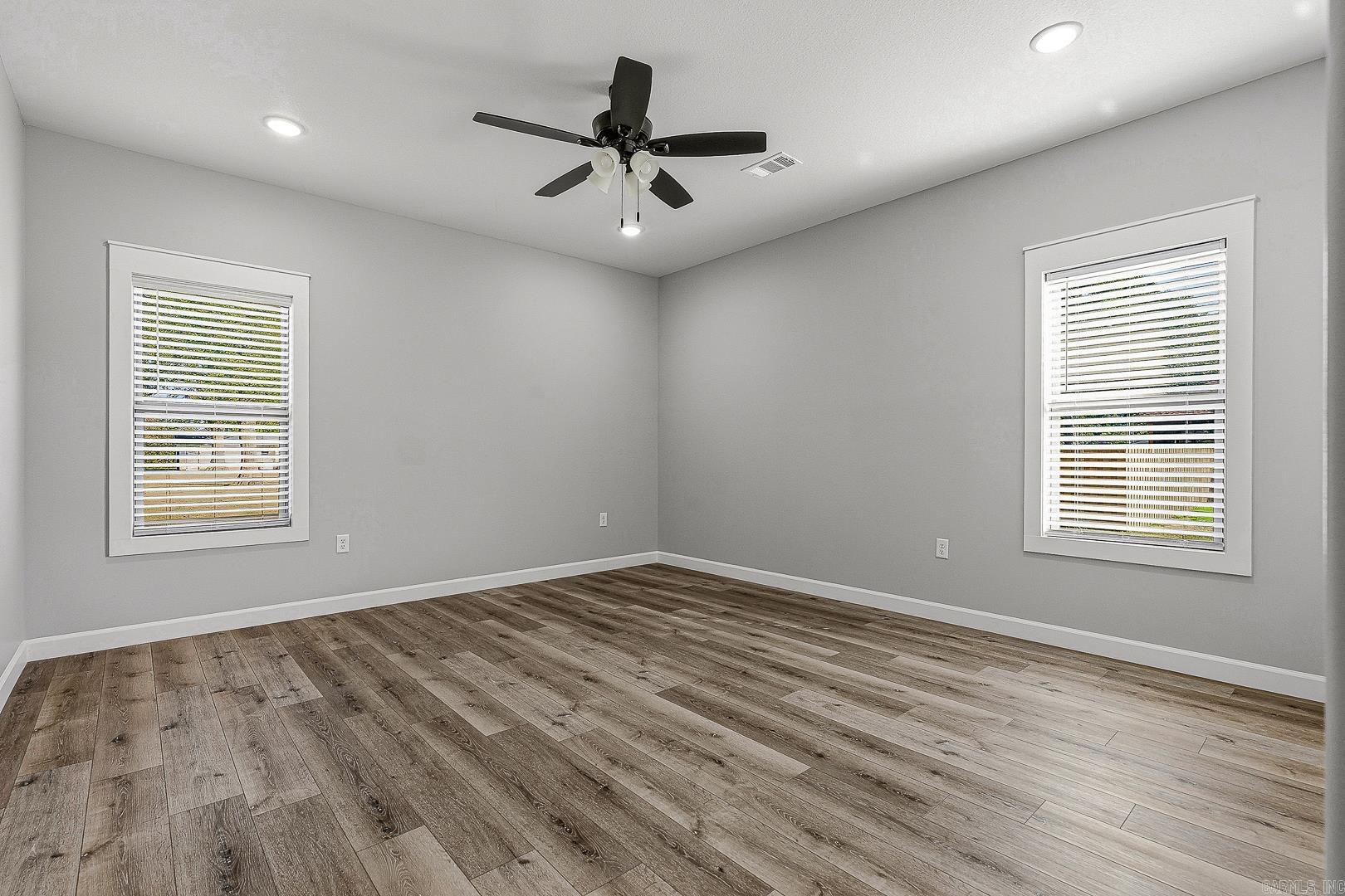 149 Nelson Circle Property Photo 14