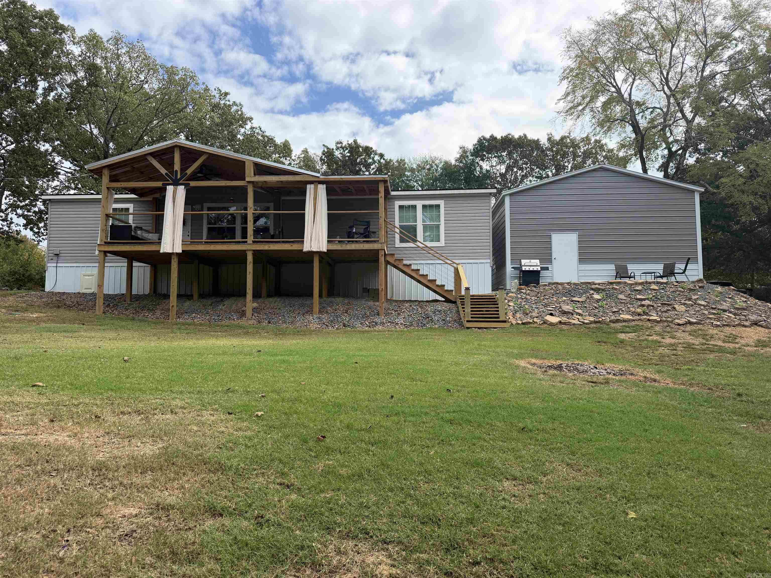 275 Narrows Dr. Property Photo 3
