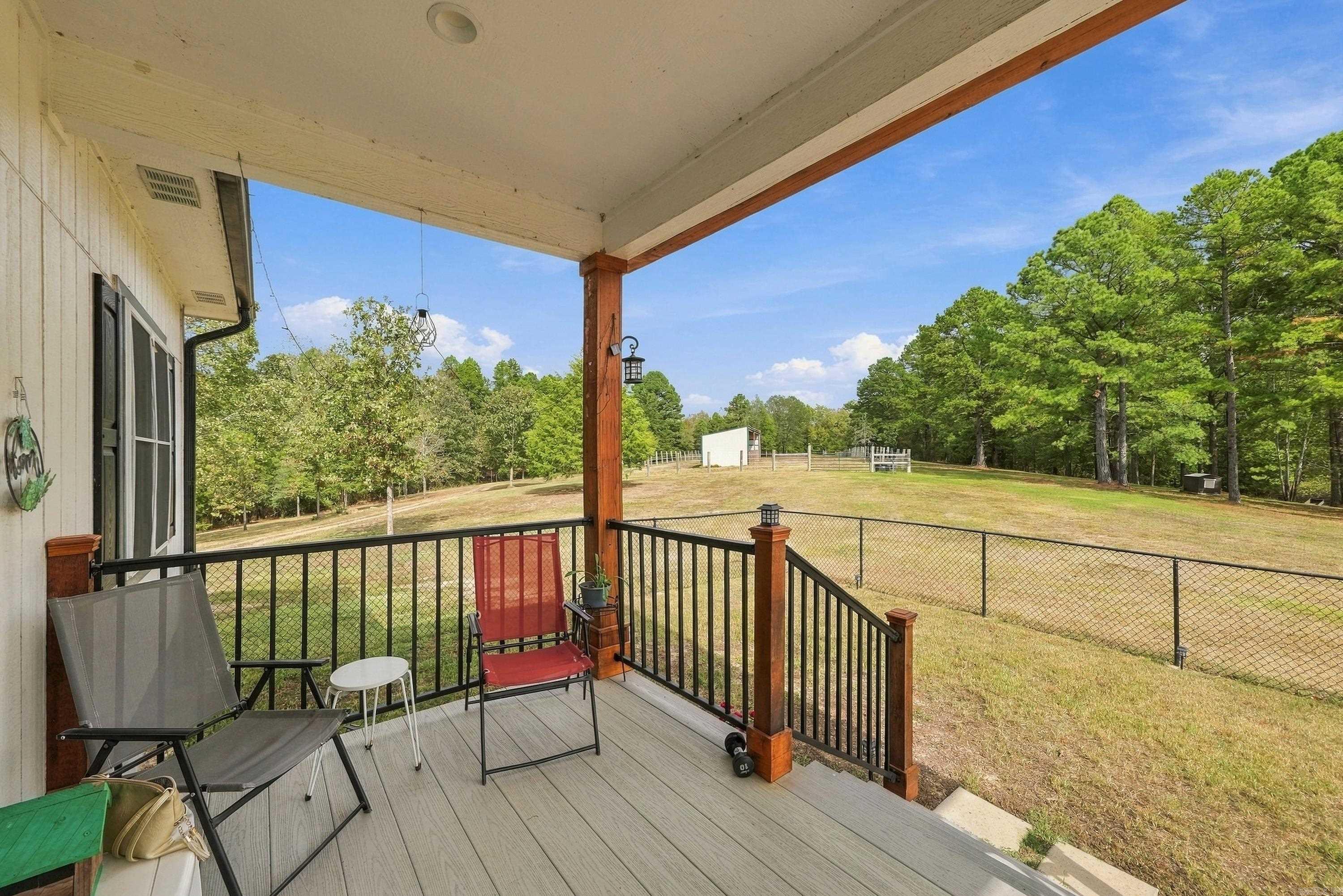 198 Shelly Lane Property Photo 5