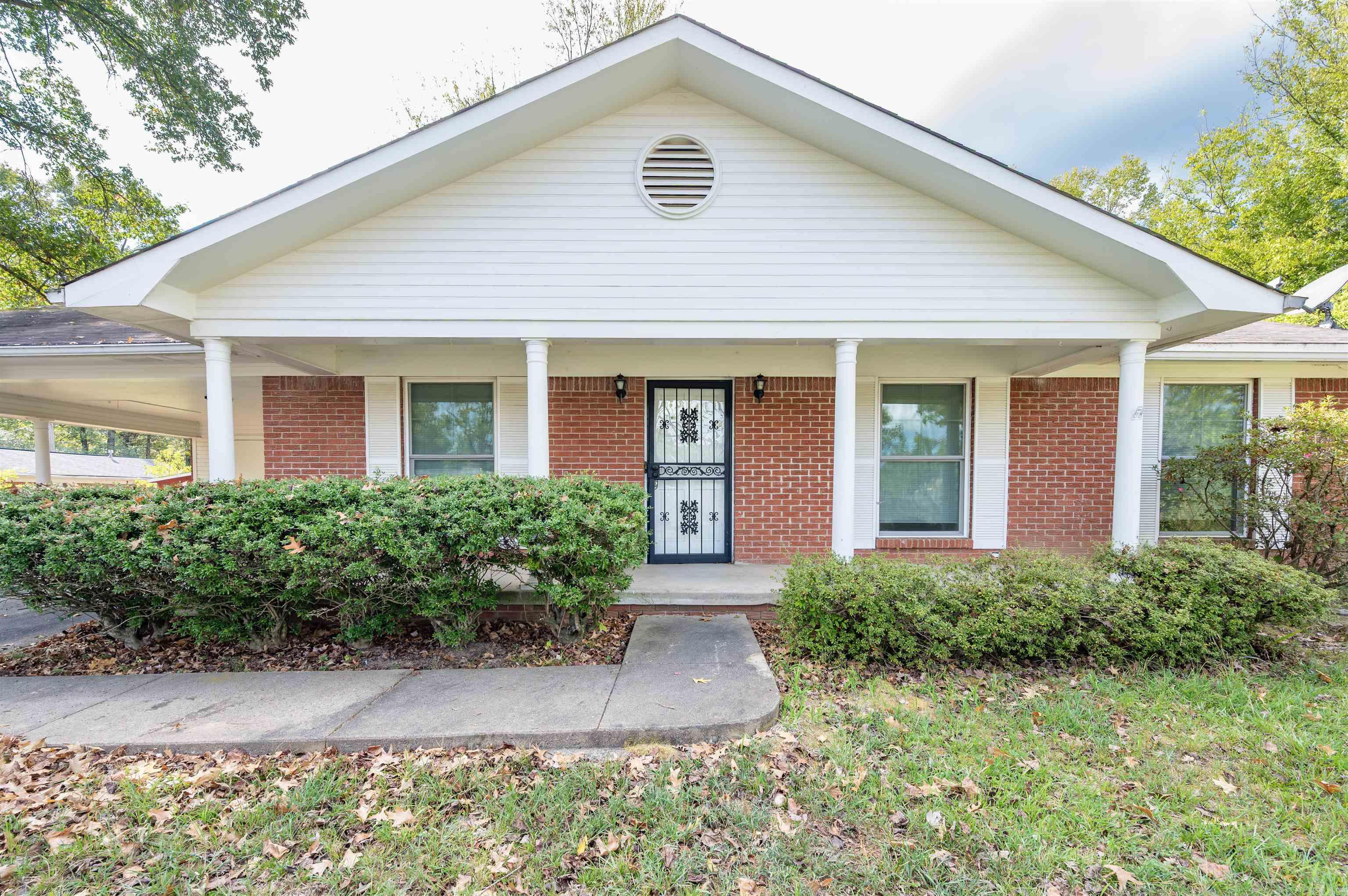 9727 Lanehart Road Property Photo 1