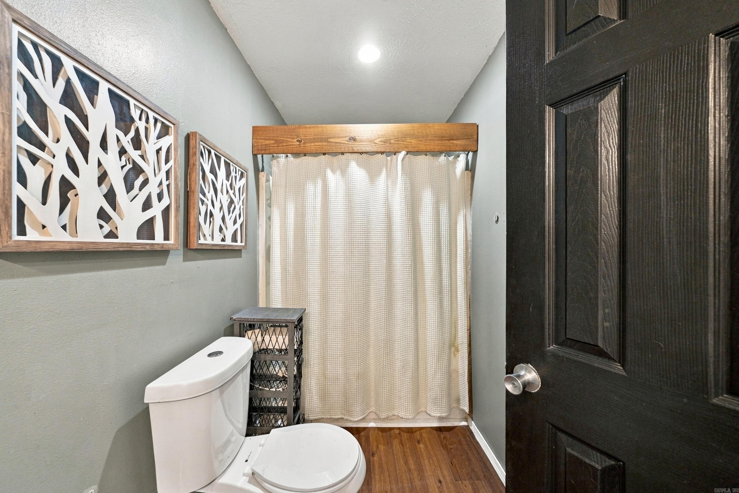 27 Pine Street Property Photo 32