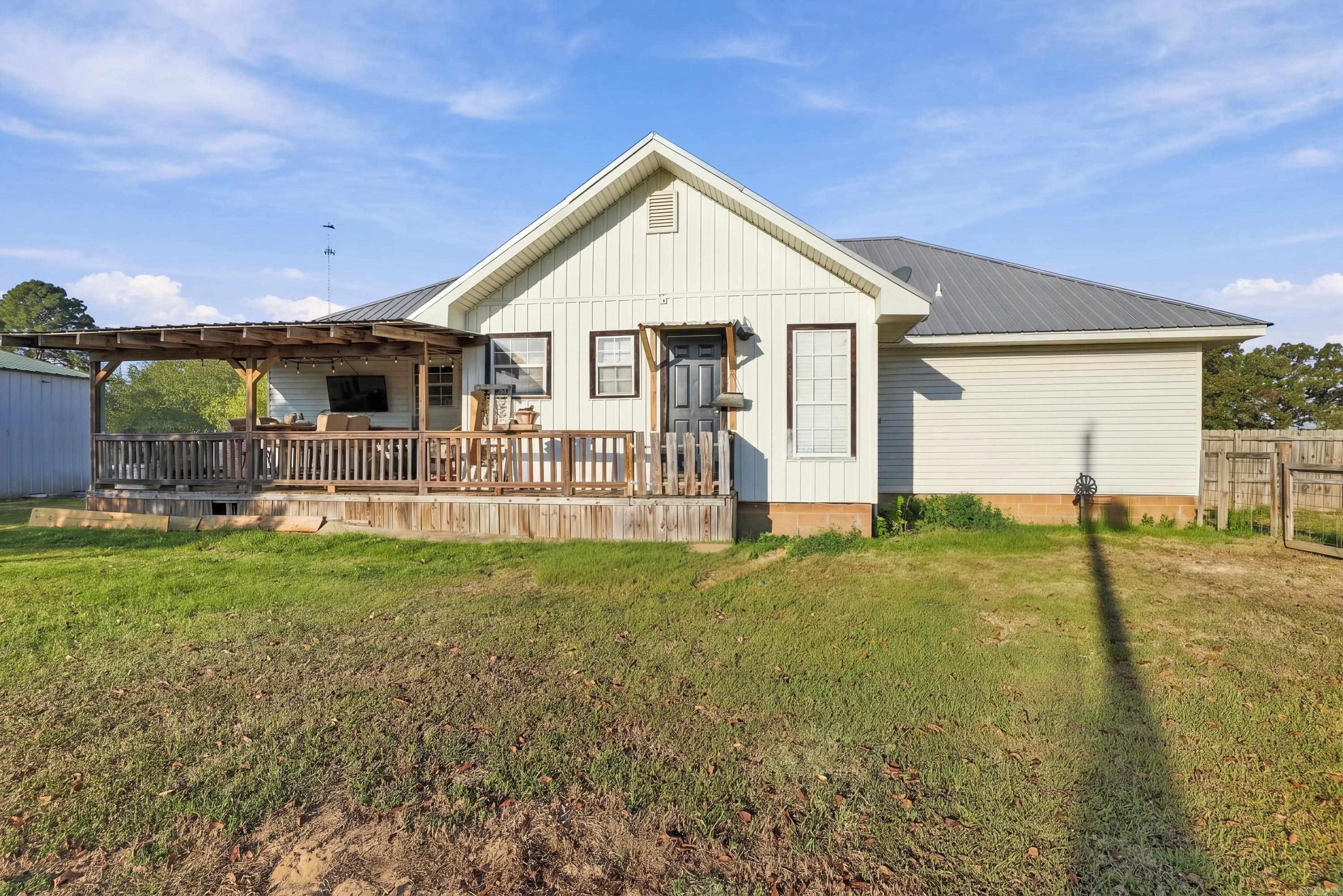 27 Pine Street Property Photo 43