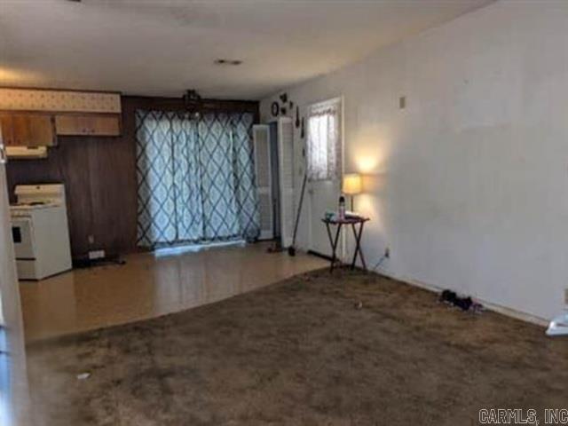 2713 Claremont Avenue Property Photo 2