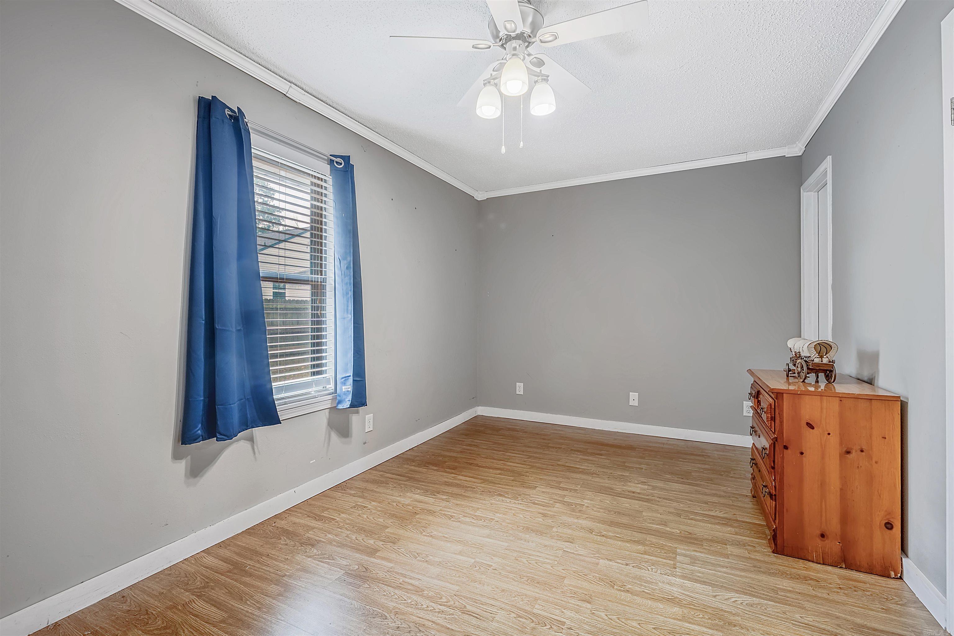 205 E Cleveland Street Property Photo 16