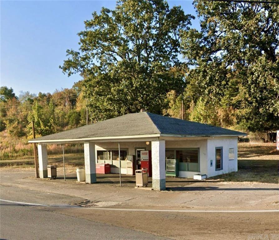1051 E Main Street Property Photo 1