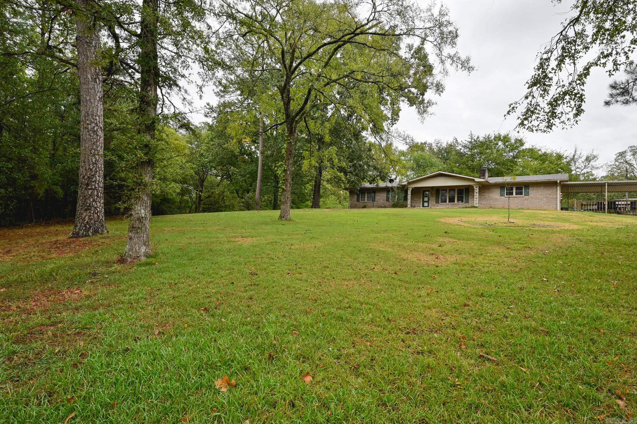 109 Medlin Ln Property Photo 5