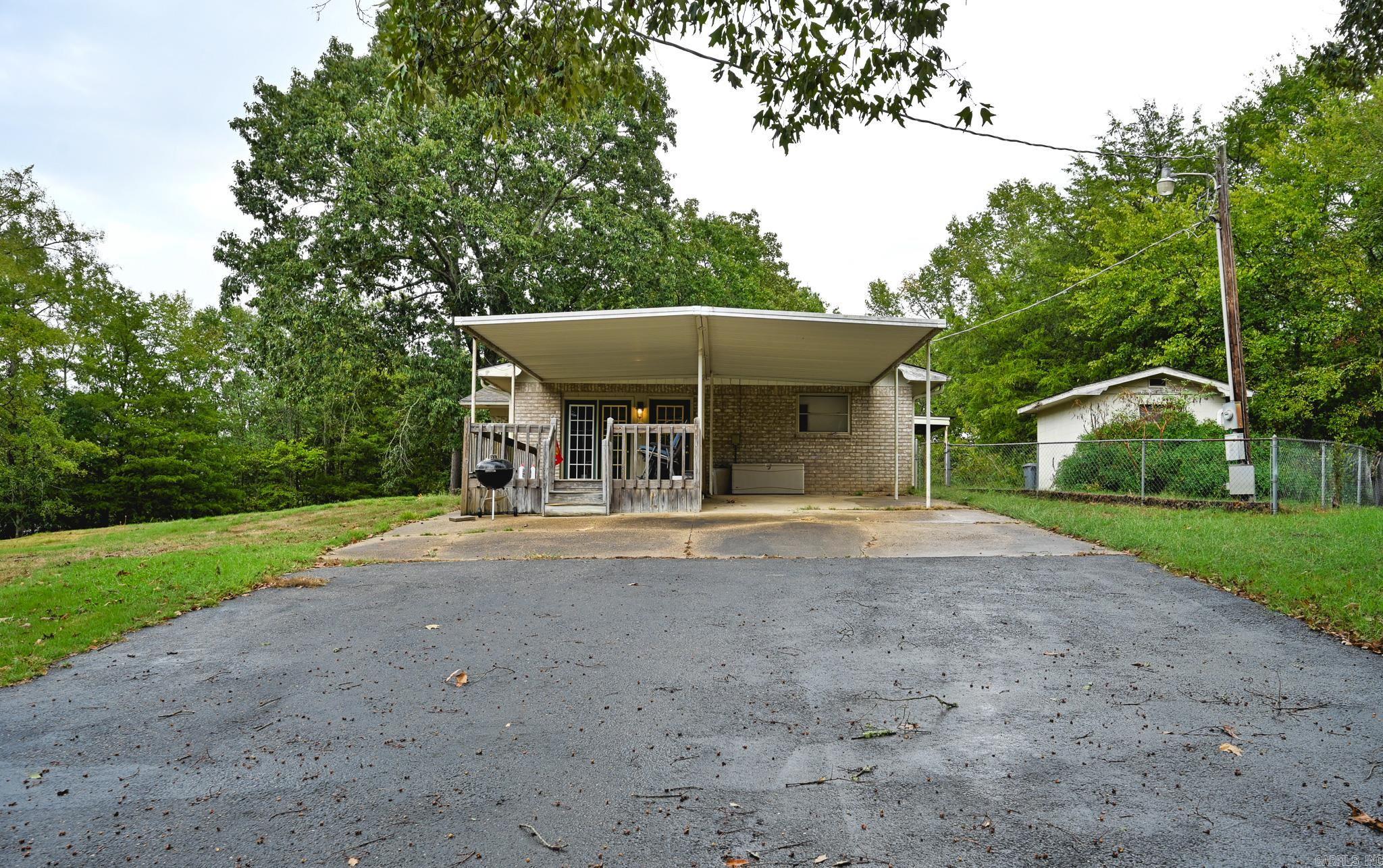 109 Medlin Ln Property Photo 6