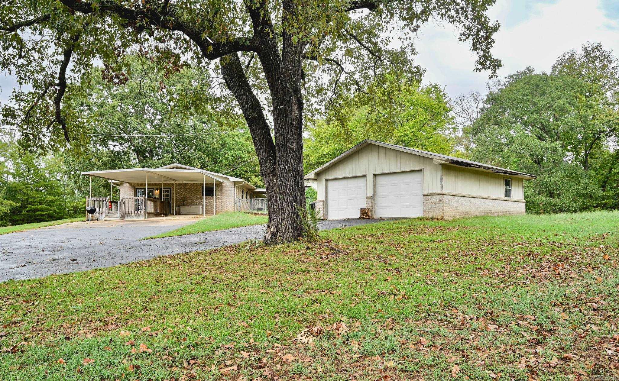 109 Medlin Ln Property Photo 7