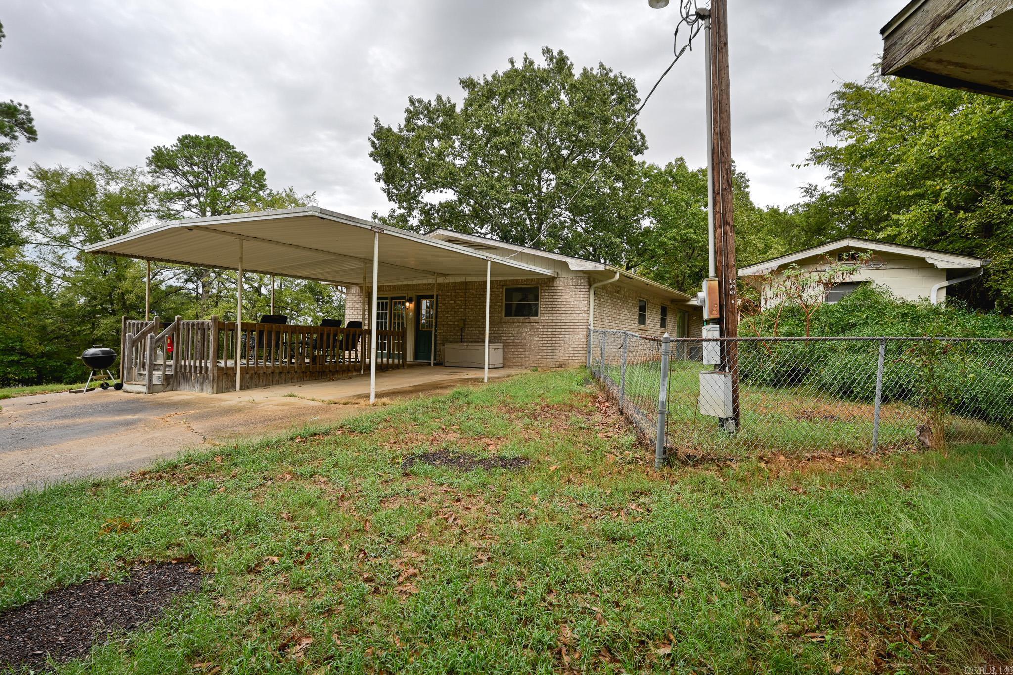 109 Medlin Ln Property Photo 9