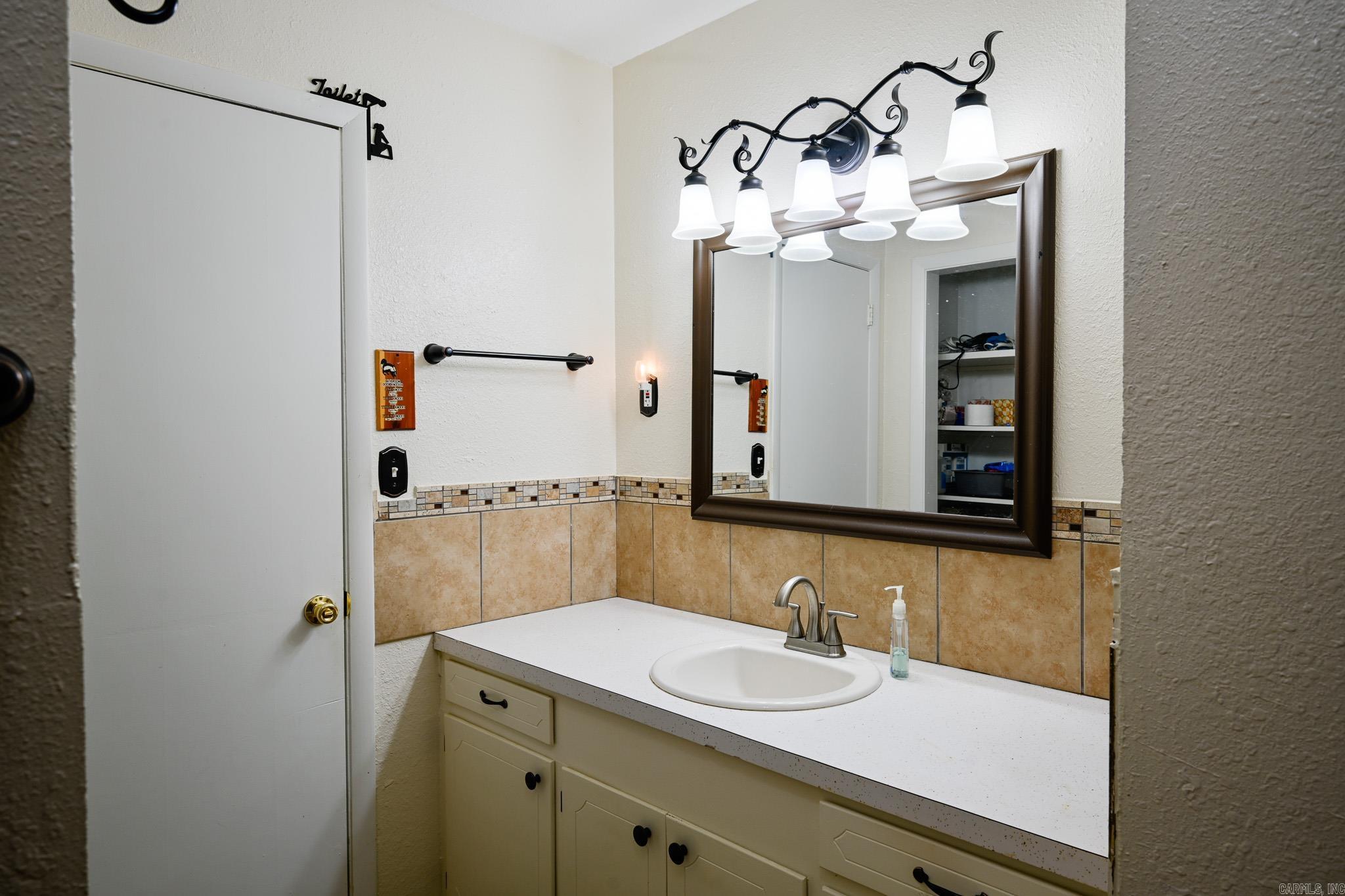 109 Medlin Ln Property Photo 29